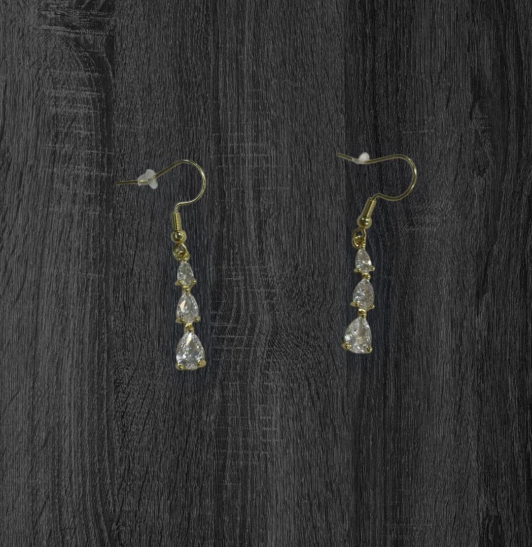 Kolmoispisara-korvakoru