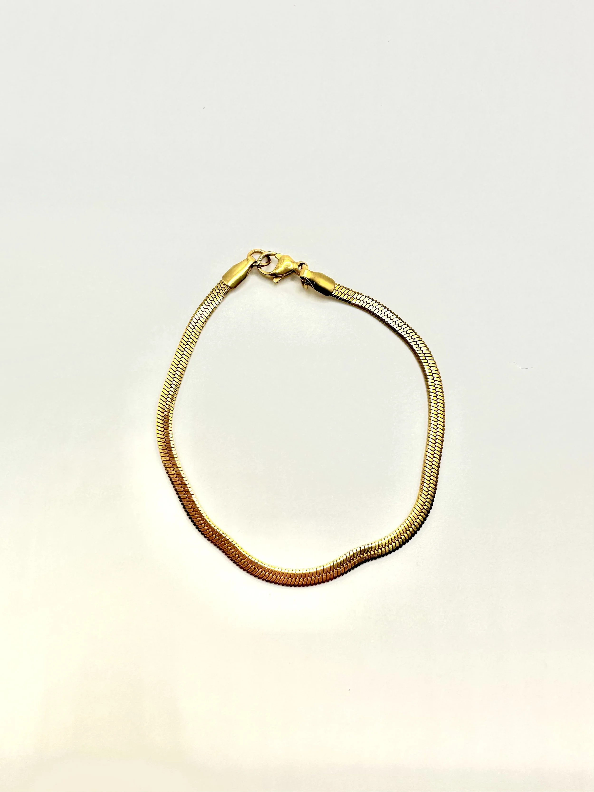 18 k gold plated stainless steel bracelet