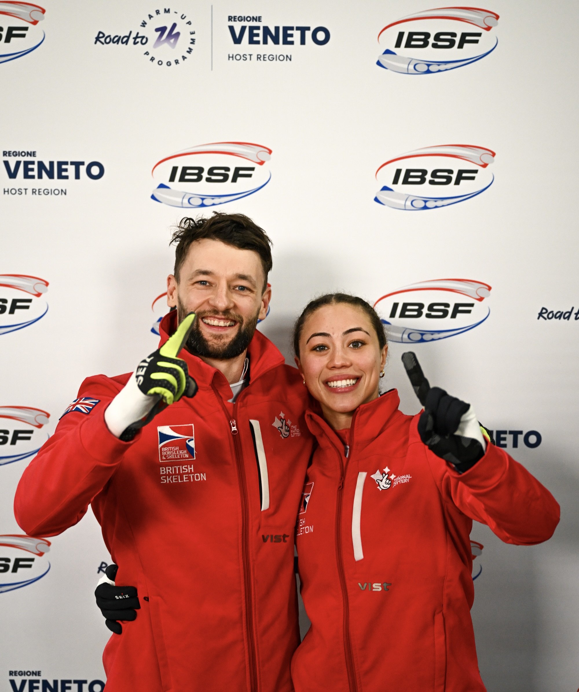 Team Gold Seals Super Skeleton Start