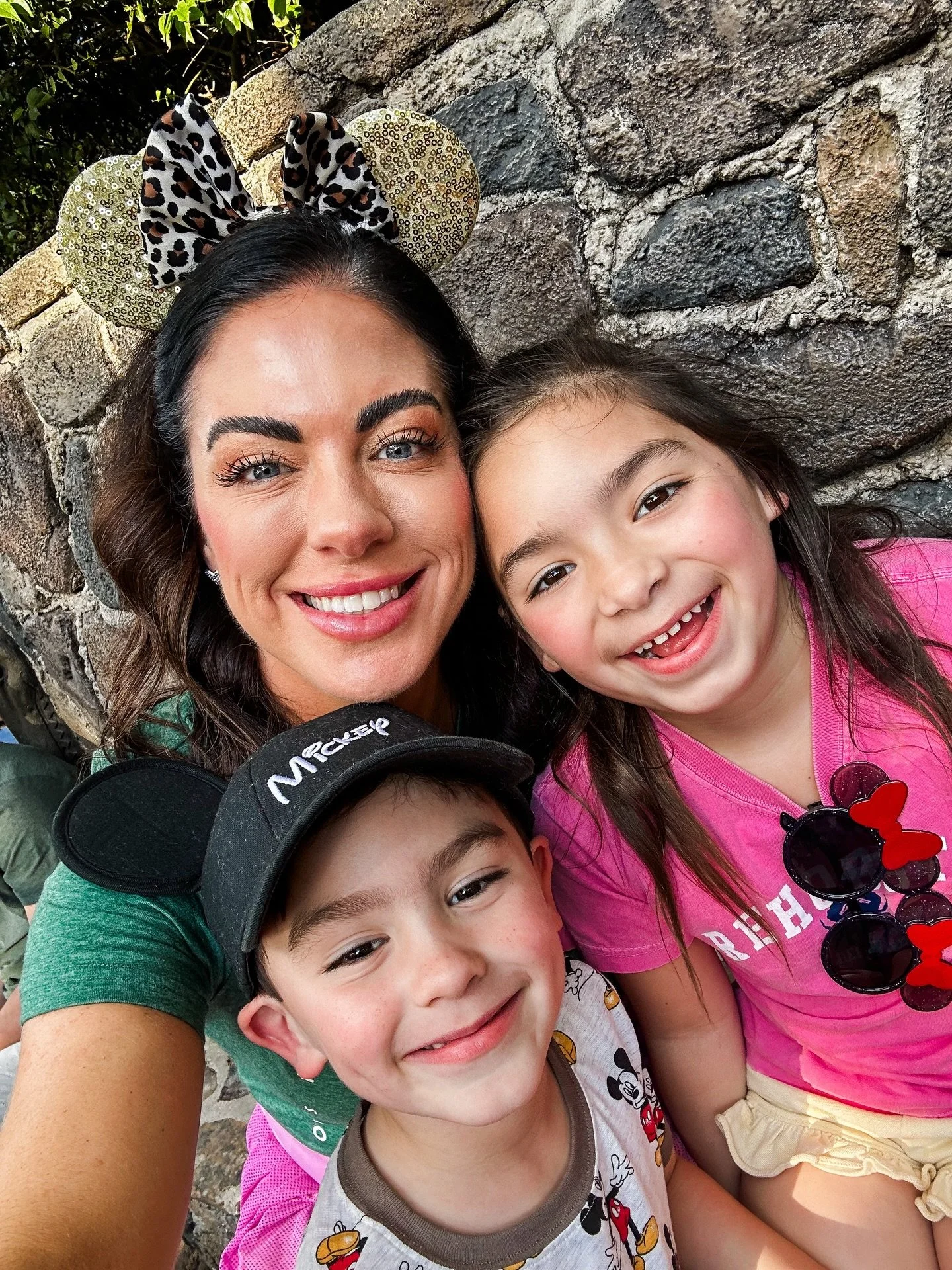 Day 3: Animal Kingdom with my monkeys!

🐒🦁🦓🦒🦏🐘🐆🦩🐾