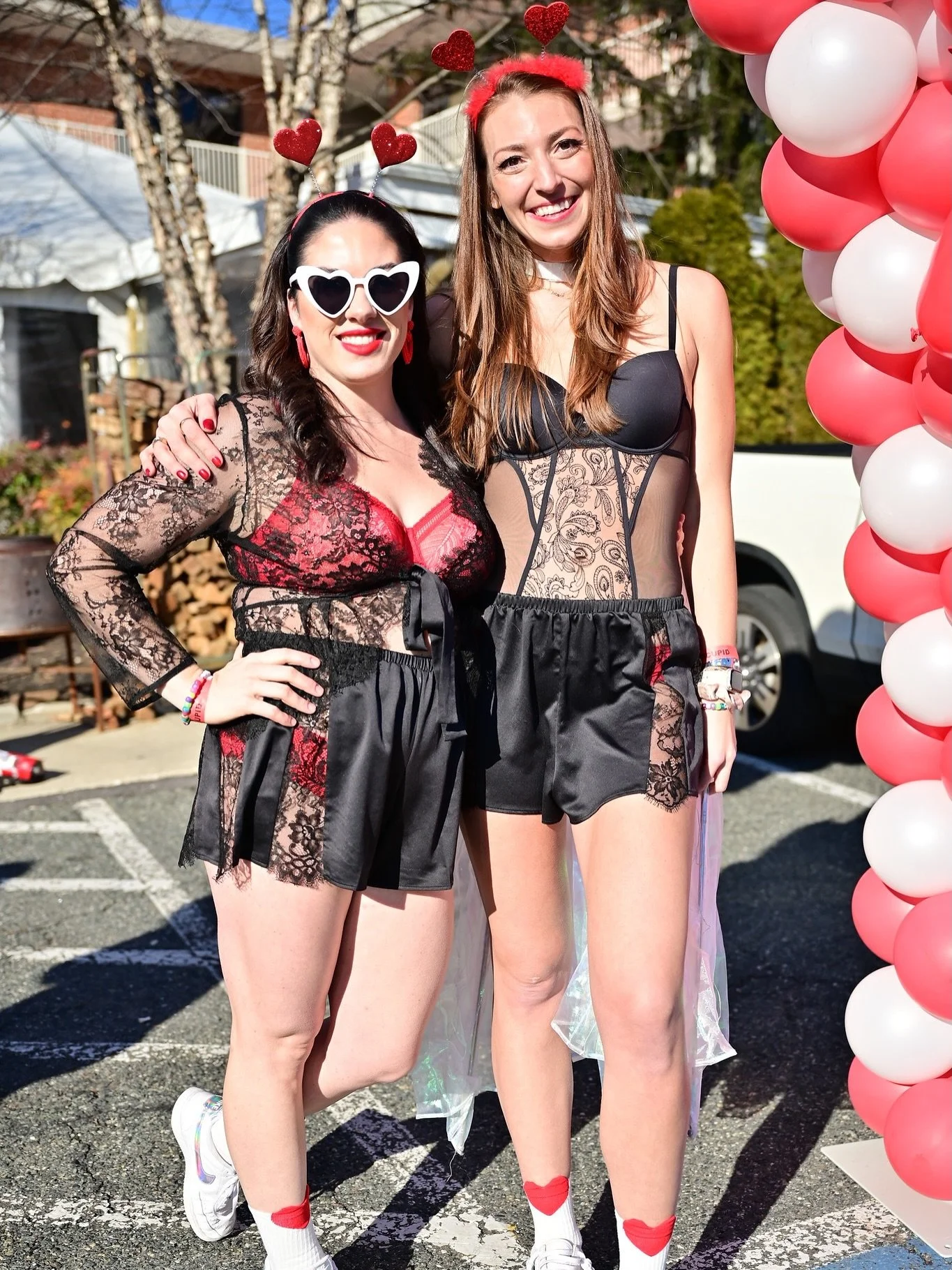 💘💘 @cupidsrunbmore - YEAR 3, BABYYYY!!!

😎 This is hands down the FUNNEST running party you will ever do. I&rsquo;m not exaggerating. Music blasting, people dancing, costumes everywhere, zero shame, all heart 🫶🏻

❤️ And can we just talk about my