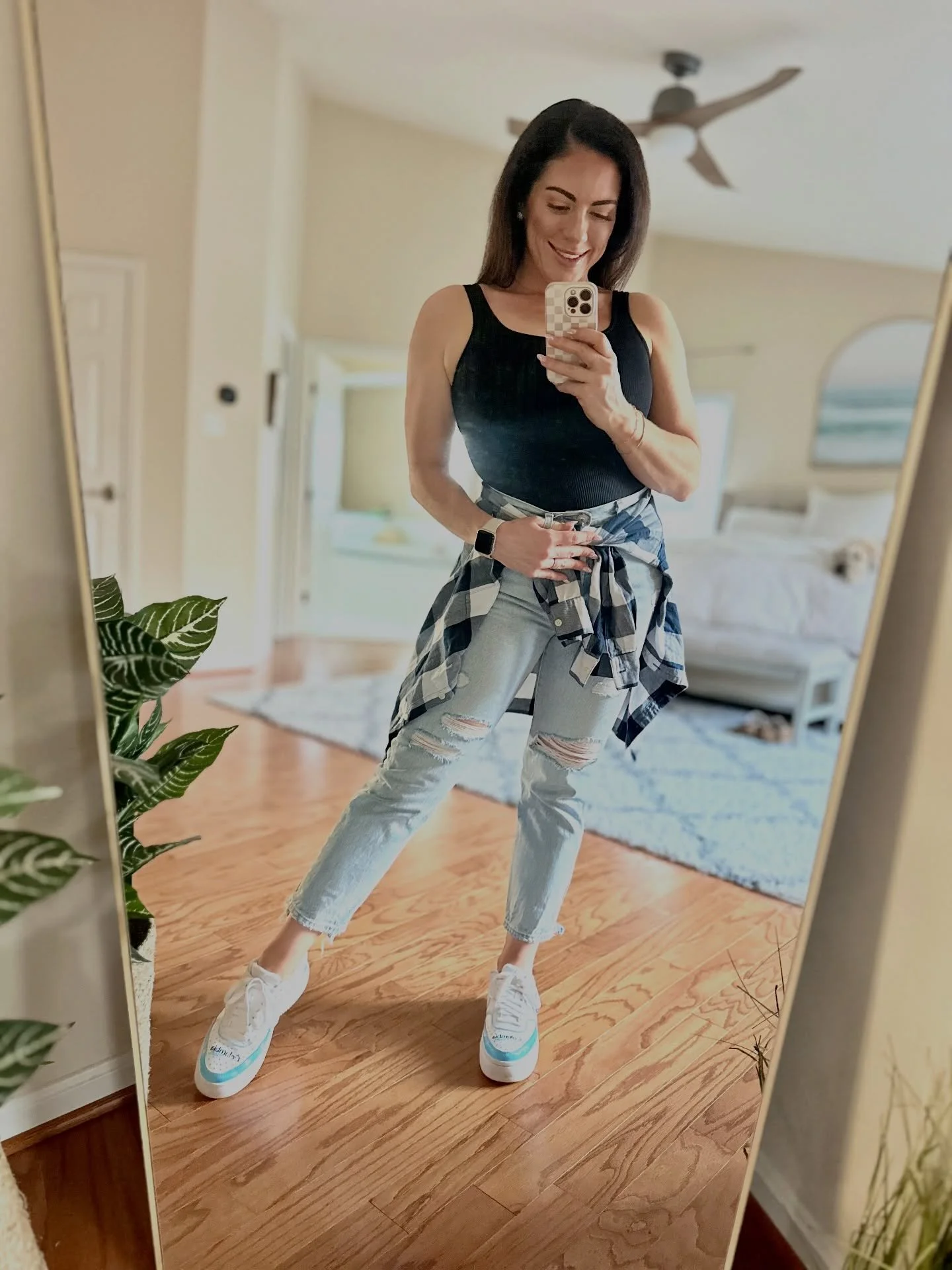 Spring has SPR💐NG BB ☀️😘💖💚💛