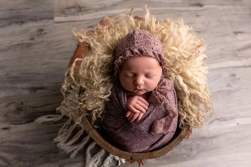 Newborn Session: Studio or Home?