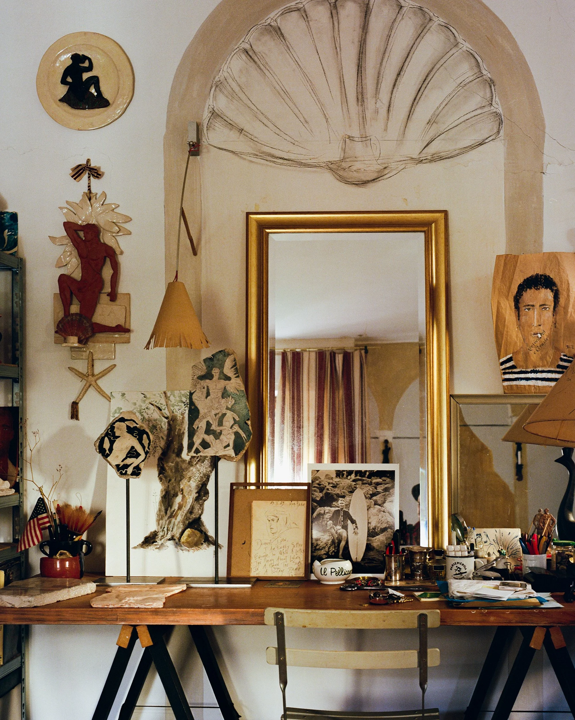 Ivan desk gifts souvenirs.jpg