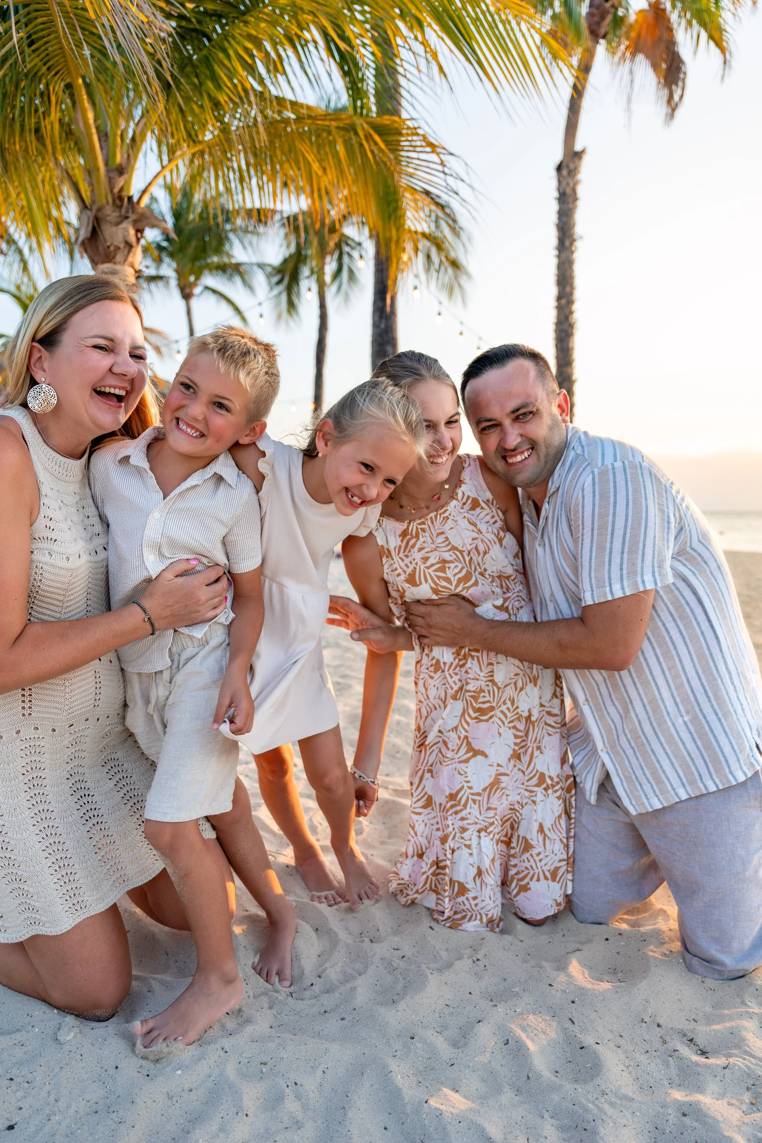 Creative Ideas for Your Themed Family Photoshoot In Aruba (Matching Outfits, Props and More)