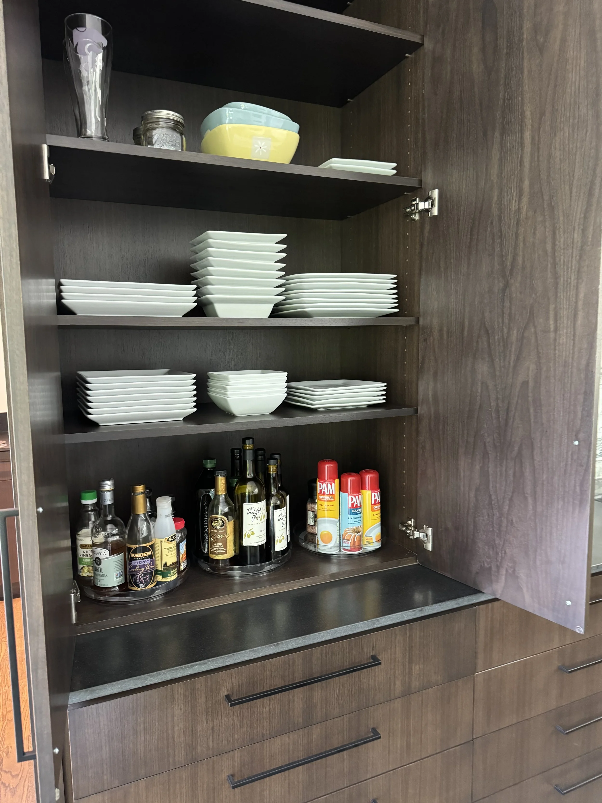 kitchen dishes cabinet organization