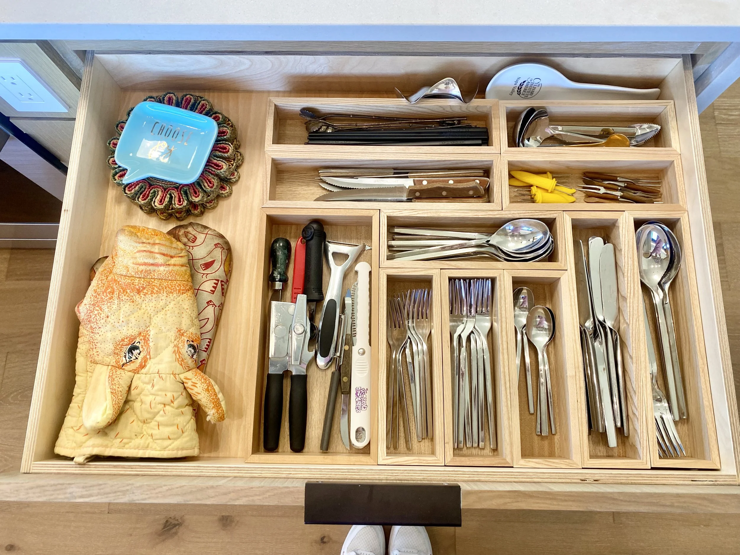 kitchen silverware utensils drawer organization