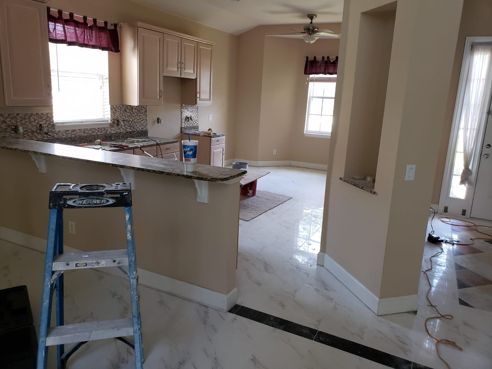 KITCHEN