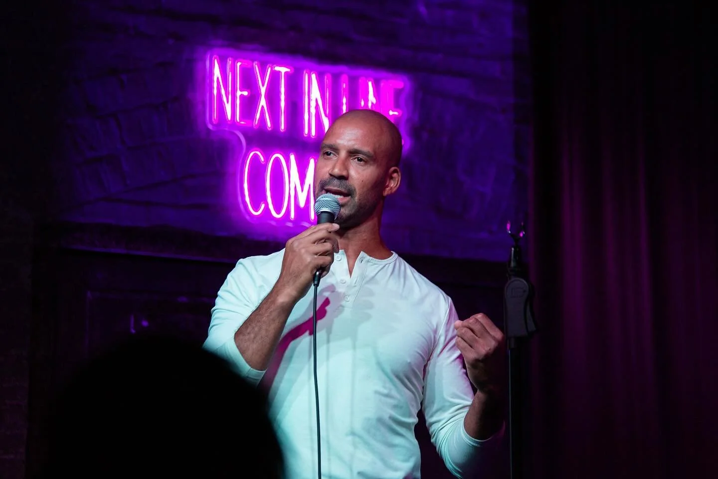 Early show is sold out, but tickets for the late show tonight are still available, grab yours via the link in bio! 🎤🎟️