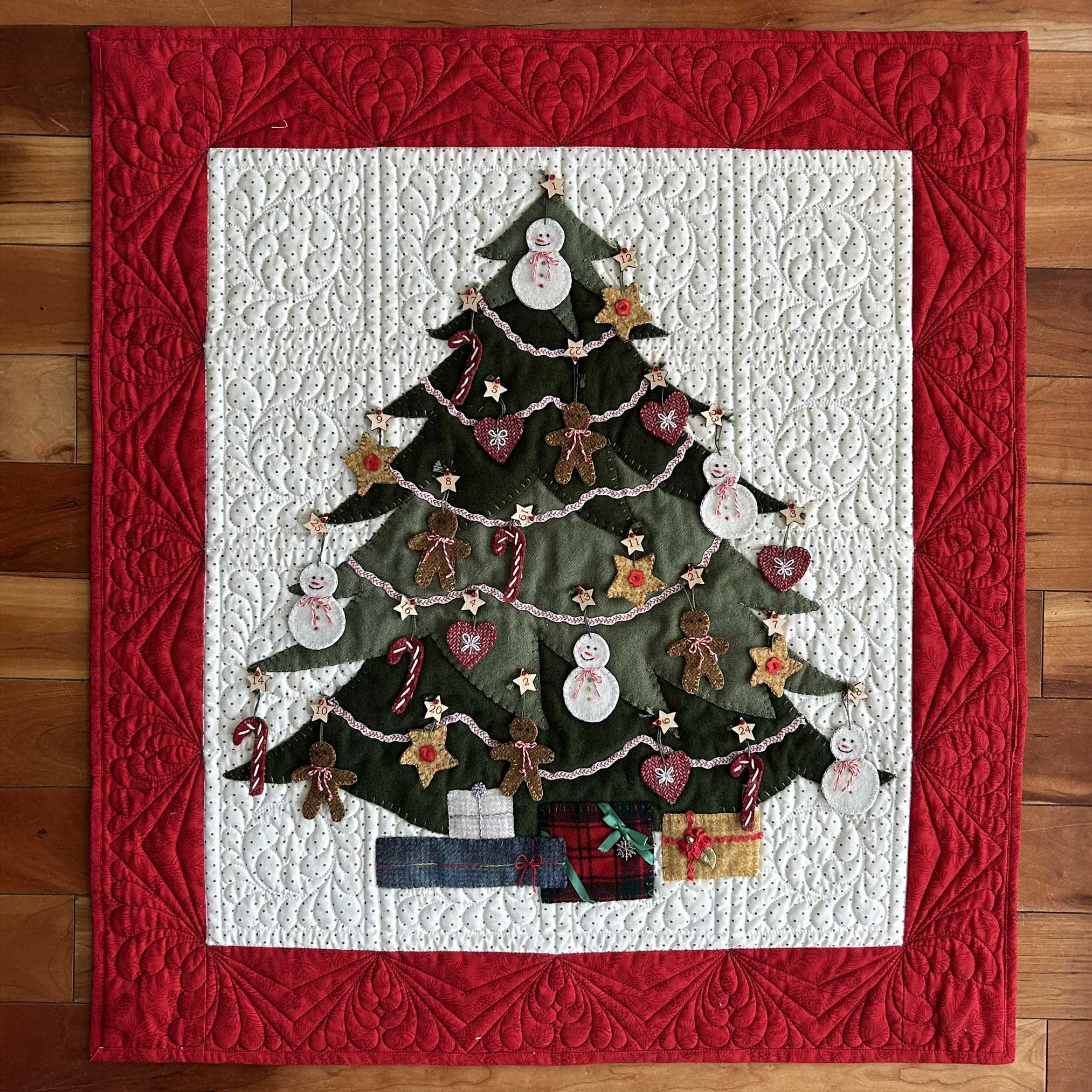 HolidayCountdownTree_Mini.jpg