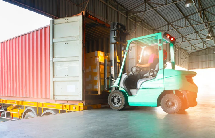 Container Unpacking DISTRIBUTION — Western Container Services Sydney
