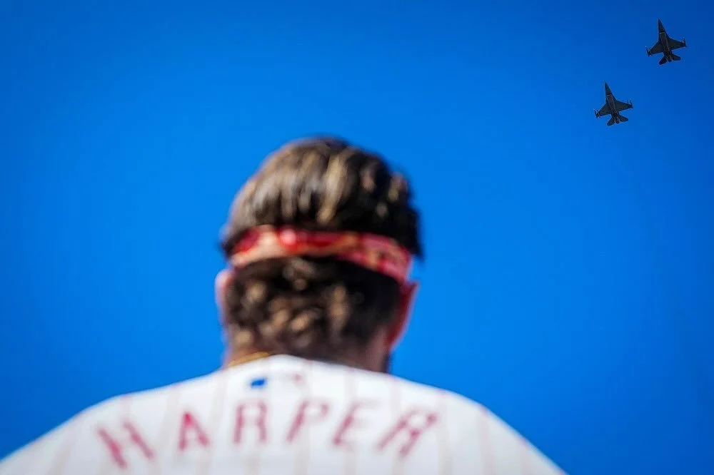 Portfolio Grand Prize &bull; WINNER - Mitchell Leff @mleffphoto

Portfolio &bull; Honorable Mention - Mark J. Terrill @mjterrill1

Portfolio &bull; Honorable Mention - Jared Polin @froknowsphoto

Portfolio &bull; Honorable Mention - Robert Sabo @silv