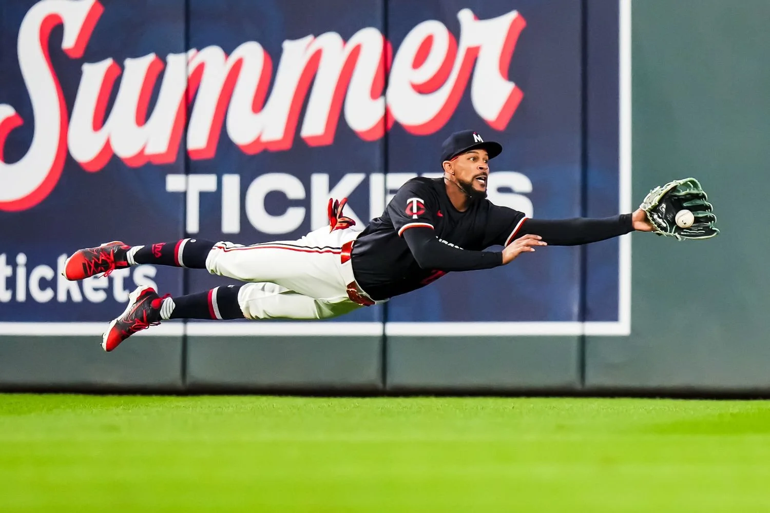 Action &bull; WINNER - Brace Hemmelgarn @bracehemmelgarn

Action &bull; Honorable Mention - Carolyn Kaster @ckaster

Action &bull; Honorable Mention - Kevin D. Liles @kevindliles

Action &bull; Honorable Mention - Elsa Garrison @elsagarrison

Thank y