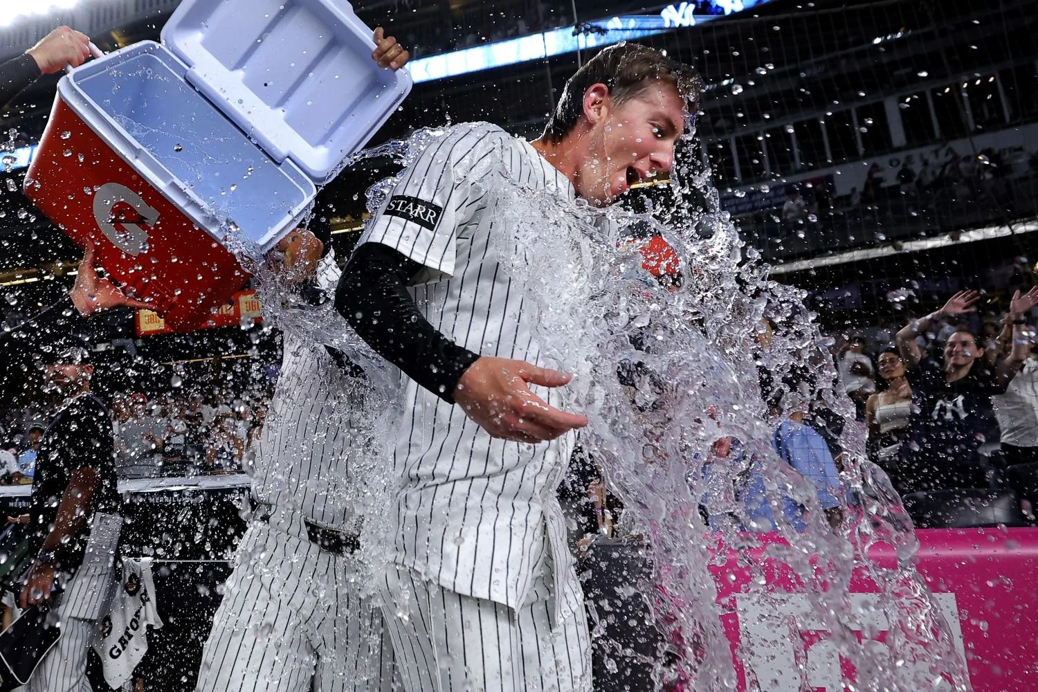 6 -  - 1f4f73b3-864e-4008-8e5b-2b15ad579738.jpg