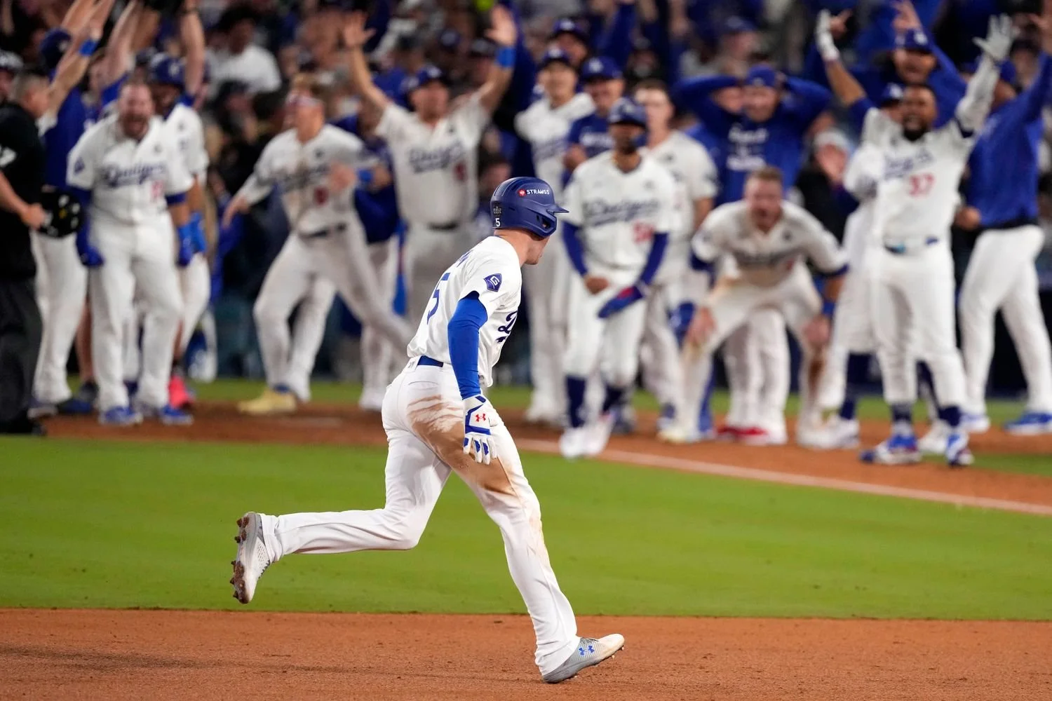 10 - The Home Run - 73f83f44-6e38-4f38-b59c-a7f0d156b9bf.jpg