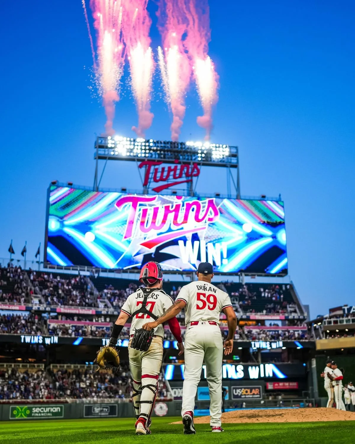 11 - 20250709_bjh_1994 - b2d4cbda-31ae-4677-a43f-ddf297cdc340.jpg