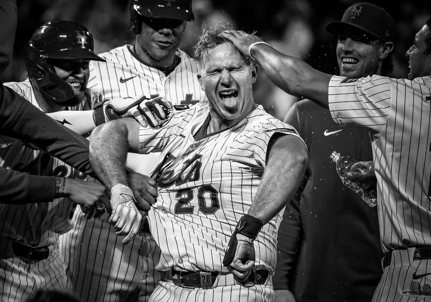 9 - Walk-off Tongue Wag - 1e985227-4cea-4fe0-a39f-2b7b1122650c.jpg