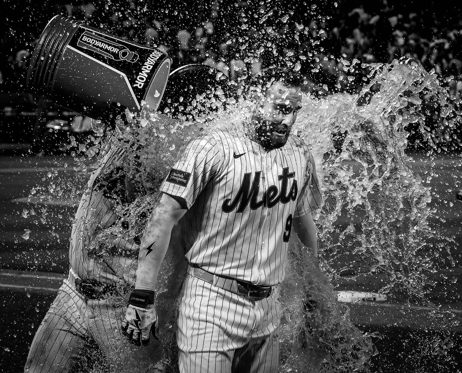 17 - Walk-off  - 6d9d5d8a-525b-4577-87e0-0f9424ddbe16.jpg