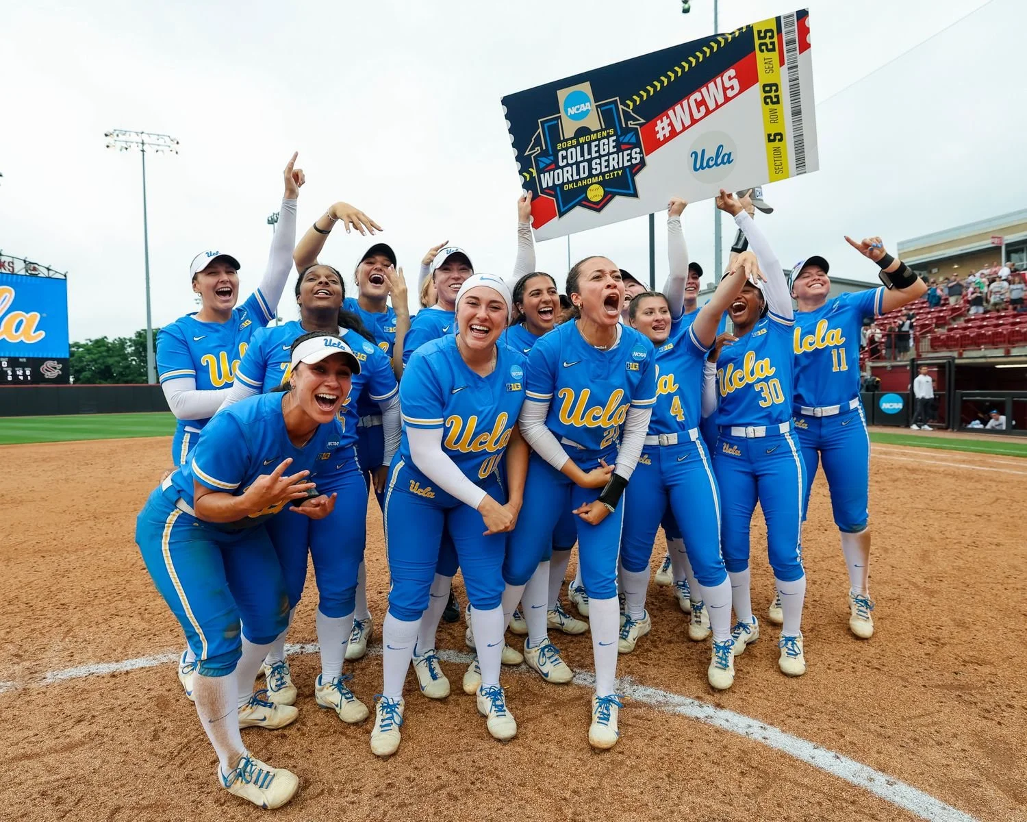 8 -  - 687bfd3c-2513-41c9-94aa-d501ac38ec09.jpg