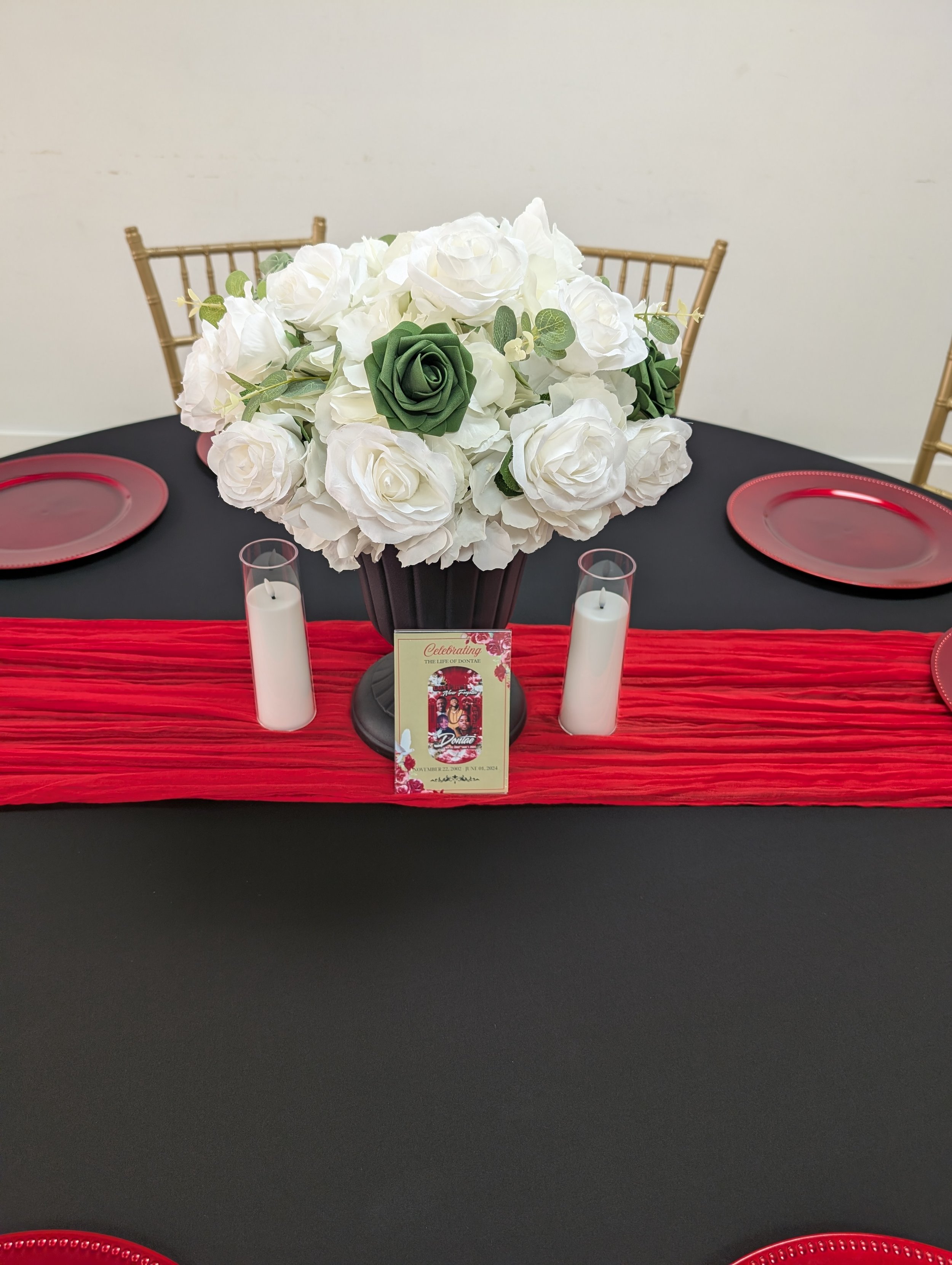 Centerpeice_Shaunda Miller (2).jpg