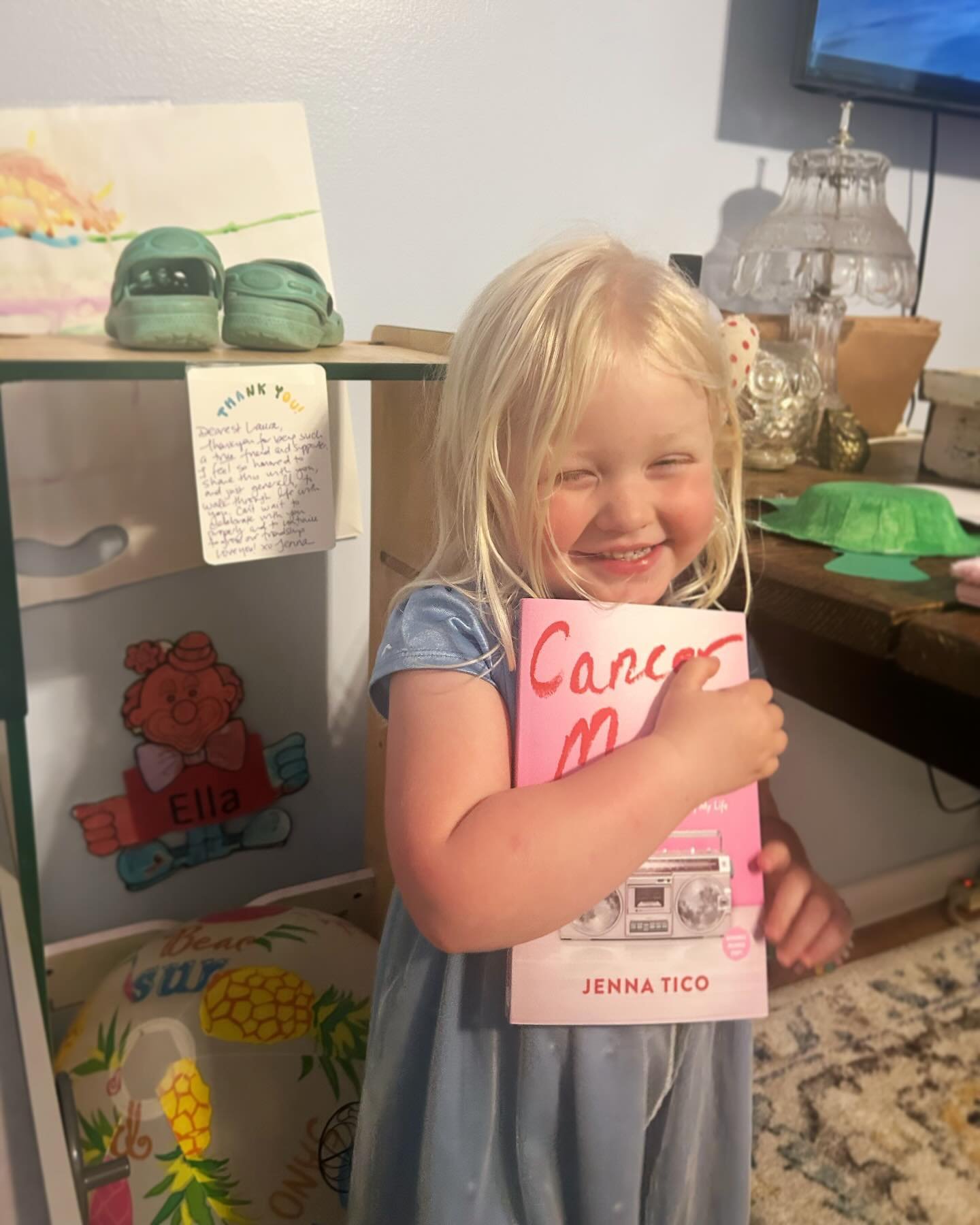 If Ella is this happy about getting her copy of Cancer Moon, just imagine how you will feel. 💓

Have you preordered yet?! Link in bio! 

Photo of this angel babe shared with permission from her wonderful mama, @laurasg39. 🌸🌔

#cancermoonbook #fema