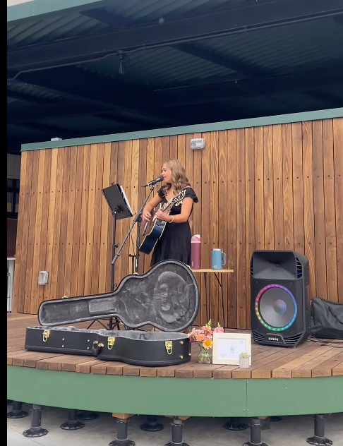 Live Music: Callie Laurine