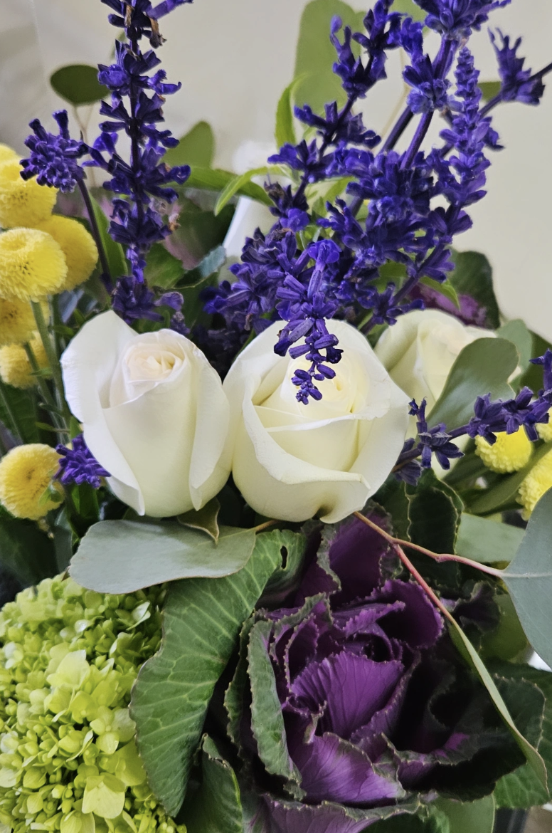 white_roses_purple_cabbage.png