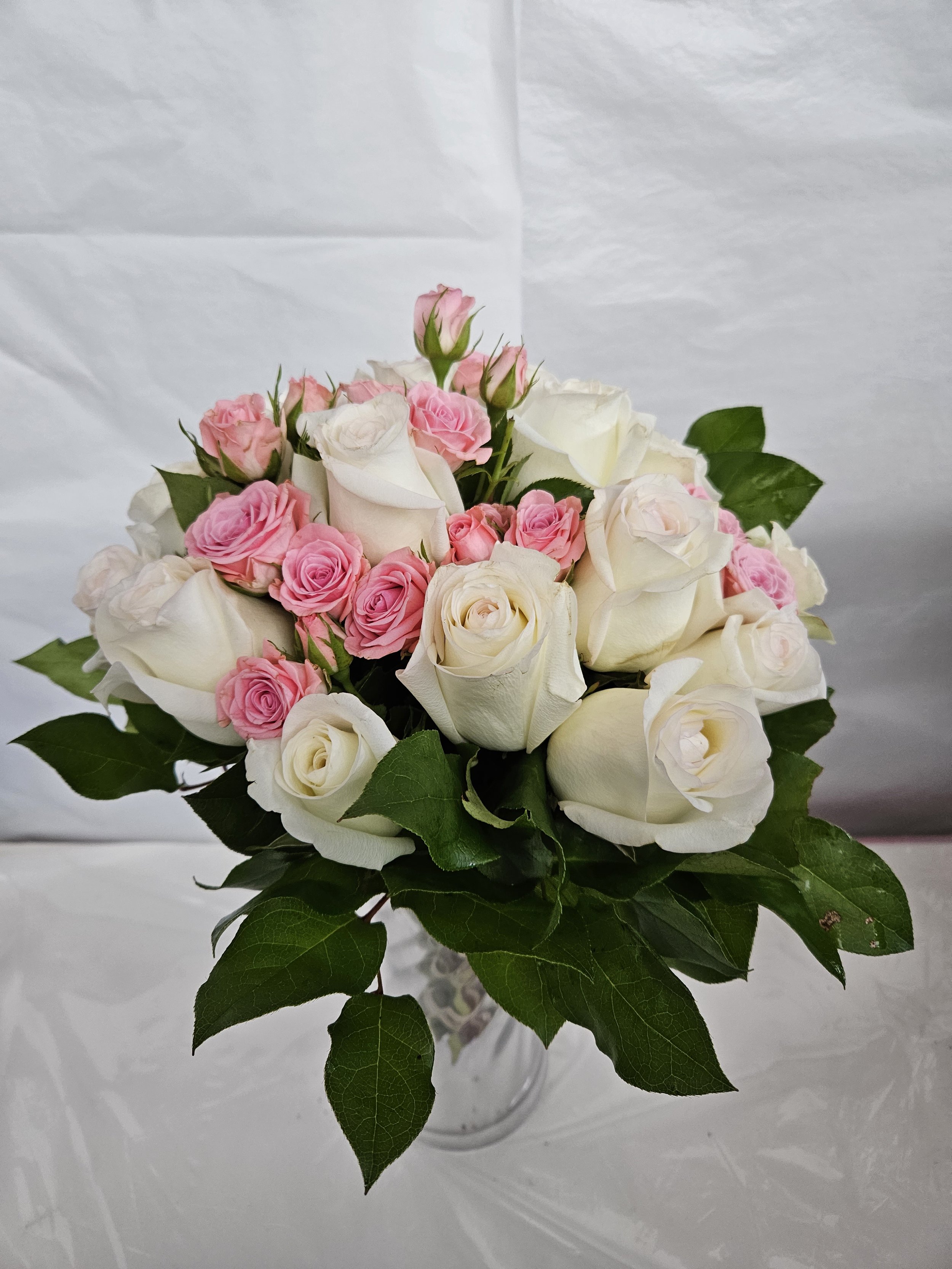 White_and_Pink_Roses.jpg