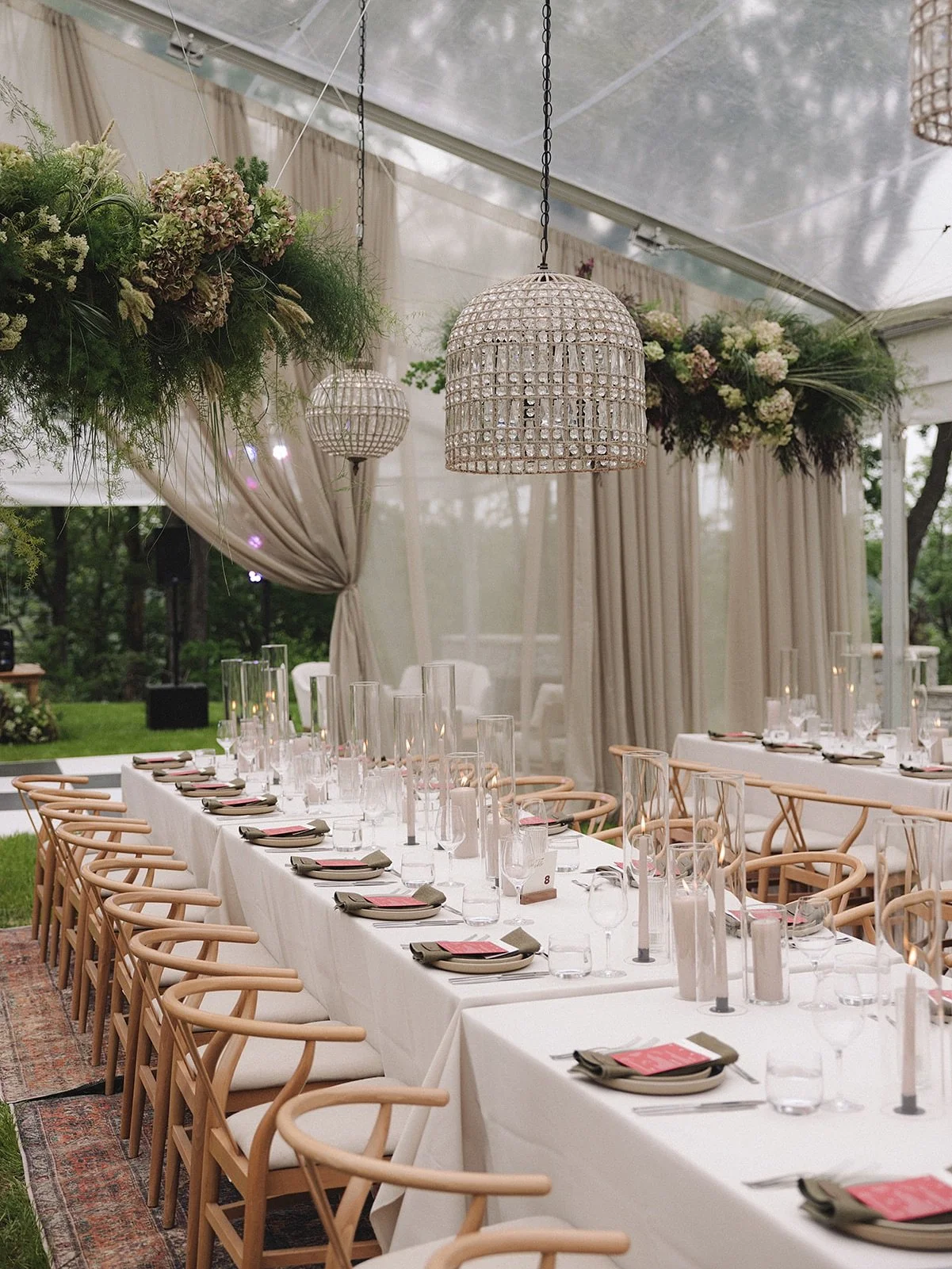 reflecting on some of our favorite events of the year as we wind down wedding season. 🫶🏻

planning: @hawthorneandpoppyevents 
venue: @southalltn 
photo: @mattgodkinweddings 
video: @kindlyweddings 
tent: @nashvilletent 
draping: @renownedeventdesig