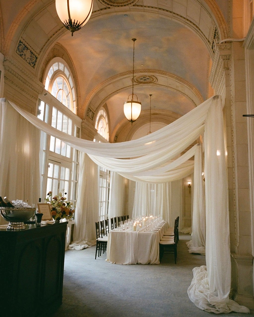 something soft + ethereal 🕊️

planning + design: @jessmckinneyevents
venue: @hermitagehotel
drapery: @questevents_nashville
photo: @jessicasteddom
music: @cocktailjazz615
glam: @morgysbeautybar @logancarterhair @glospraytans

#florist #intimateweddi