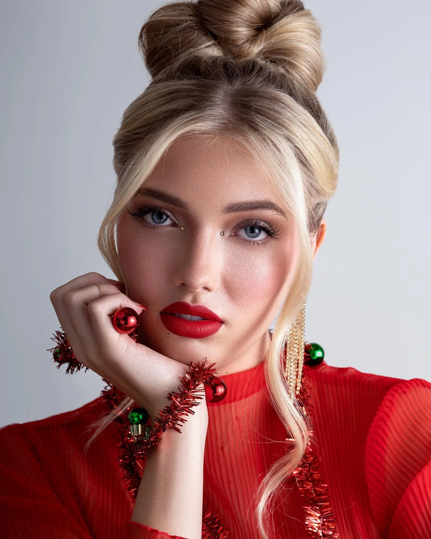 Christmas isn&rsquo;t over right?! Such a fun shoot with so many talented people! 

Hair- by me 
Mua/ photography- @carotakahashimua 
Model- @gracebrimley 
@agencyaz