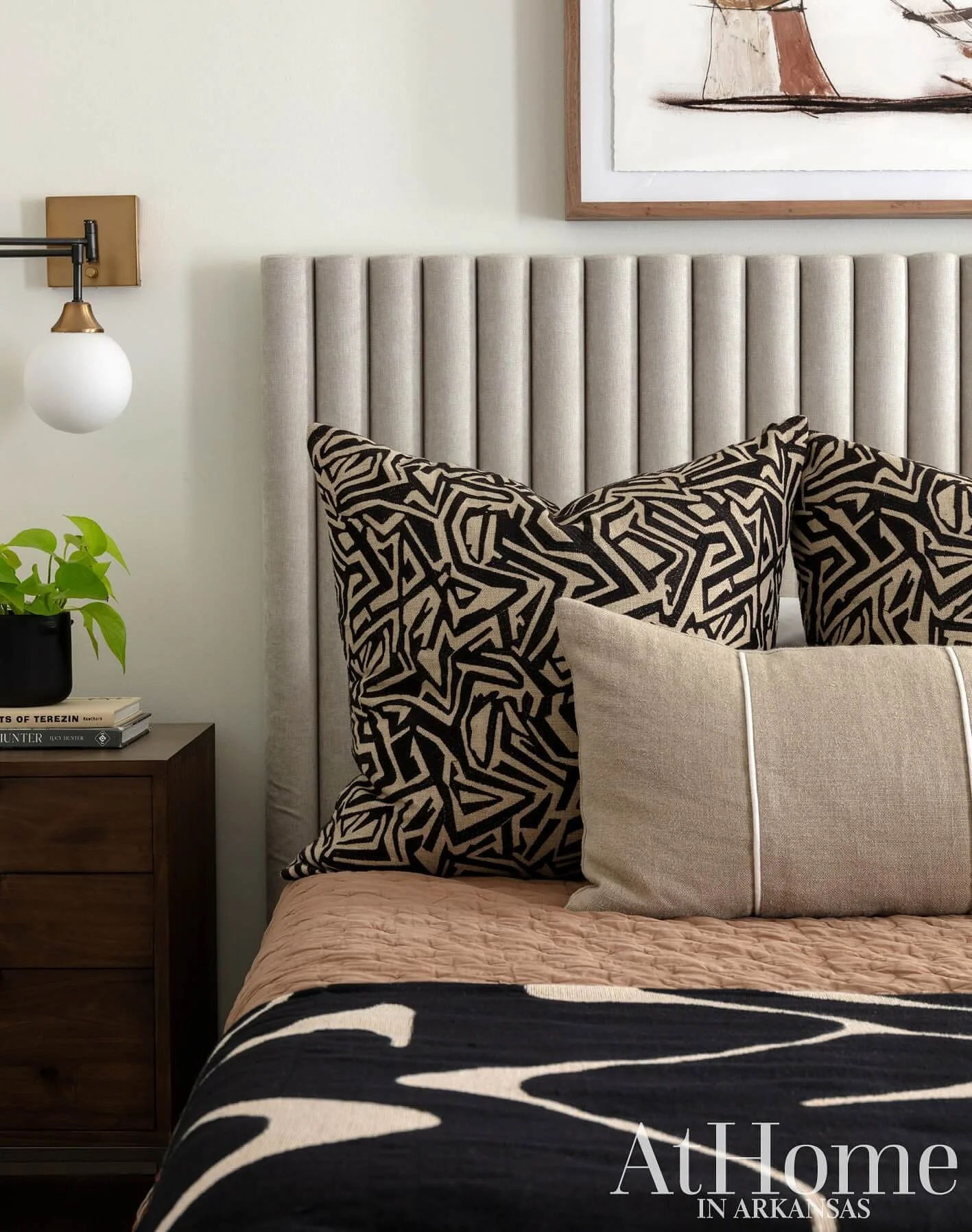 Reeded accents made their way through the whole house-from the cabinetry to this cozy headboard. I wanted the bedroom to feel soft and relaxed, but still playful-just like the homeowners❤️&zwj;🔥✨

Read all about this bedroom transformation in @athom
