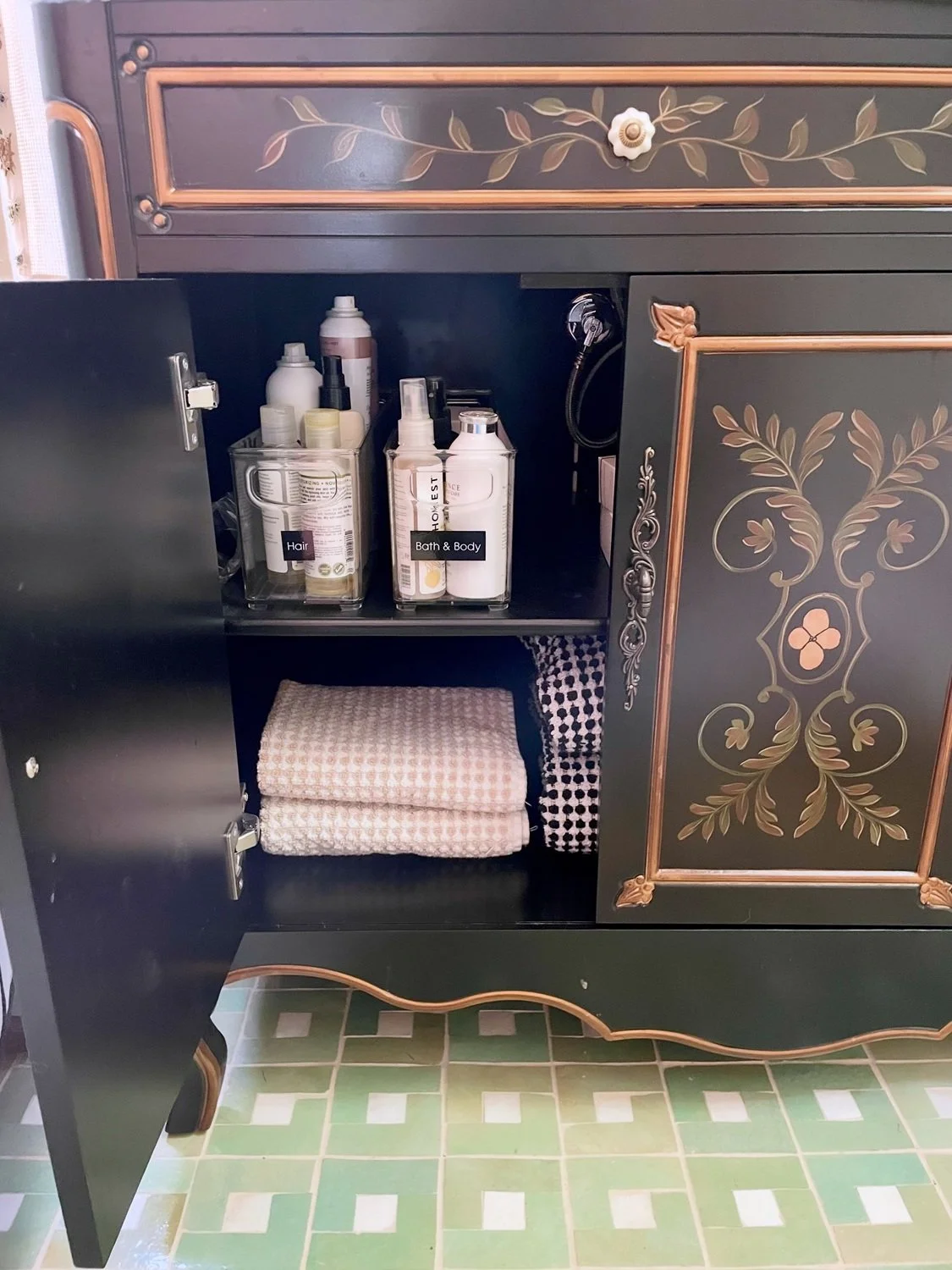 Bathroom Cabinet Organization.jpg