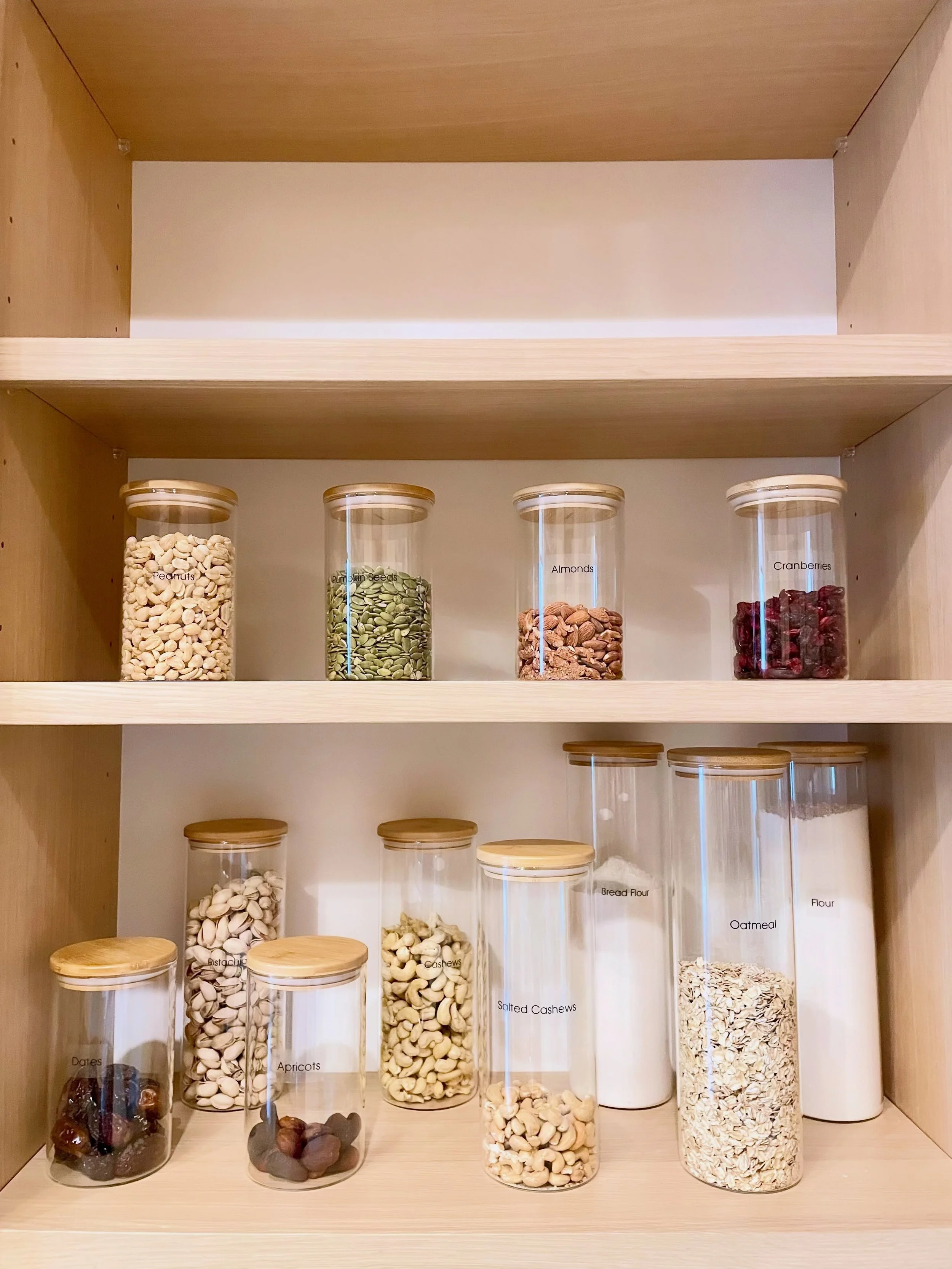 Happy World Organizing Day! May your closets be color-coded, your pantries beautifully decanted, and everything put back in the correct spot by your family members 😉
.
.
.
.
#settledinsoundly #austinprofessionalorganizer #pantryorganization