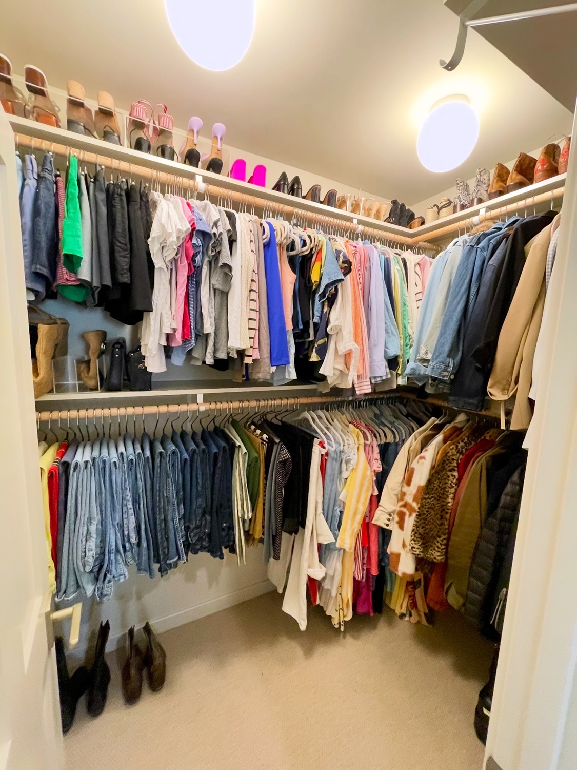 Master Closet Organization.png