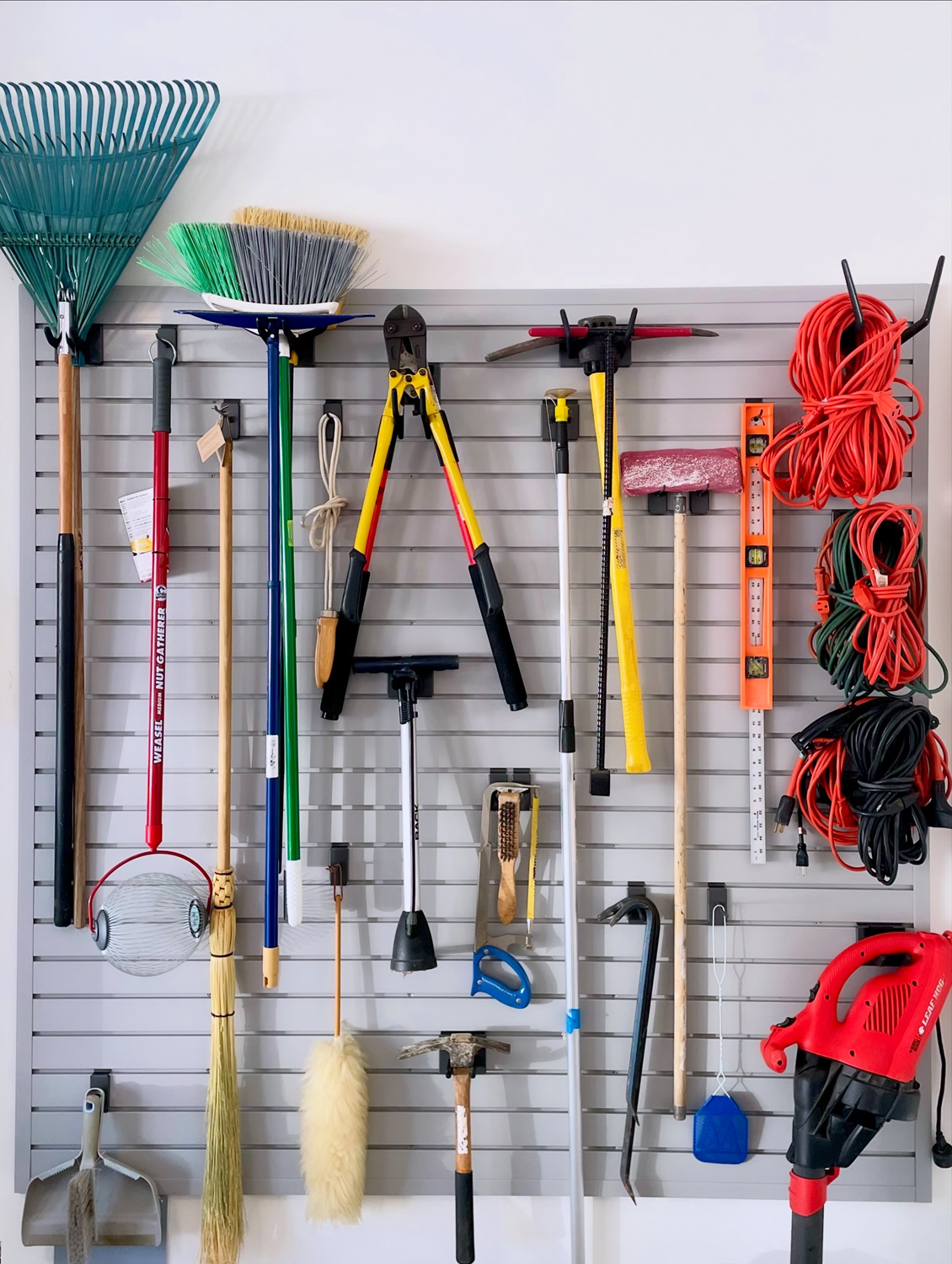 Organized Garage Slatwall SN.png