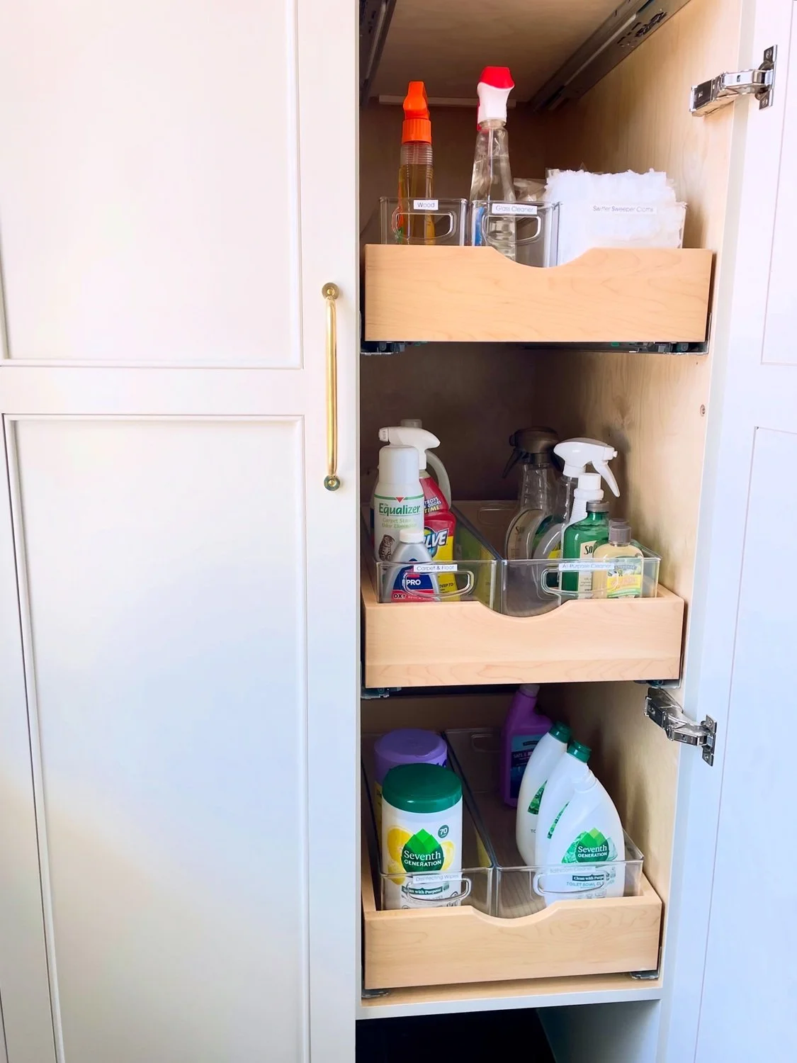 Laundry Room Organization Idea.jpg