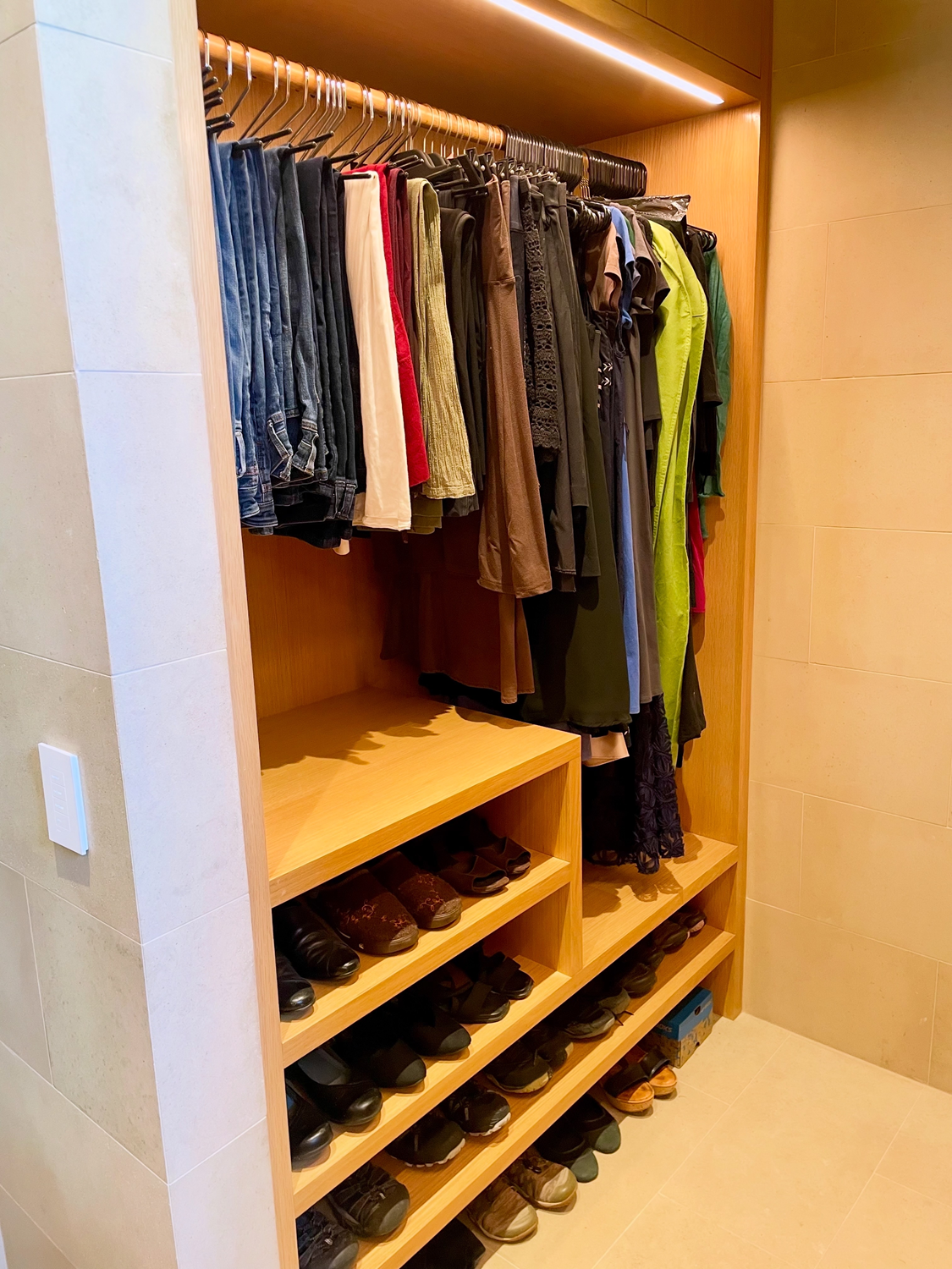 Organized Custom Closet for Her SN.png