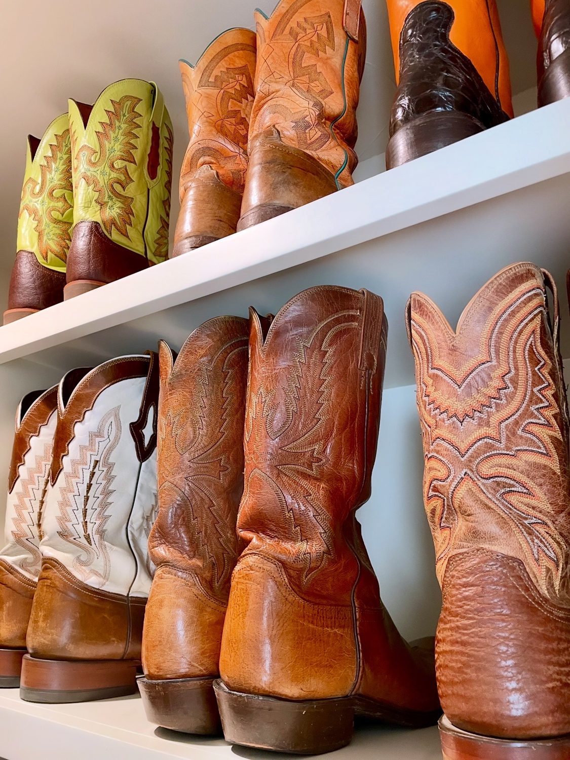 Mens Closet Organization Boots.png