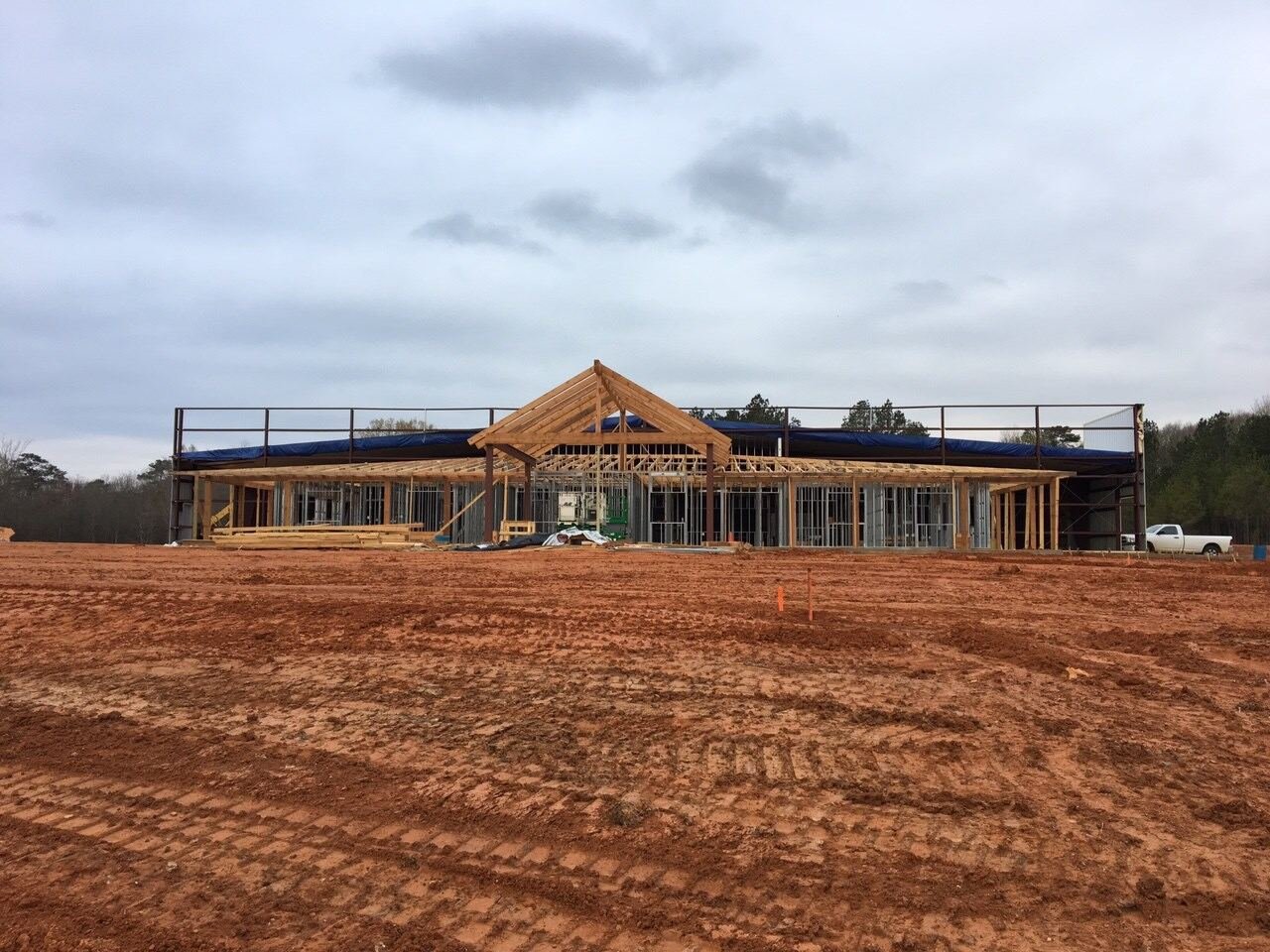 ABE Marshall Office Roof Framing Drive Commercial Builder Marshall Tx.jpg