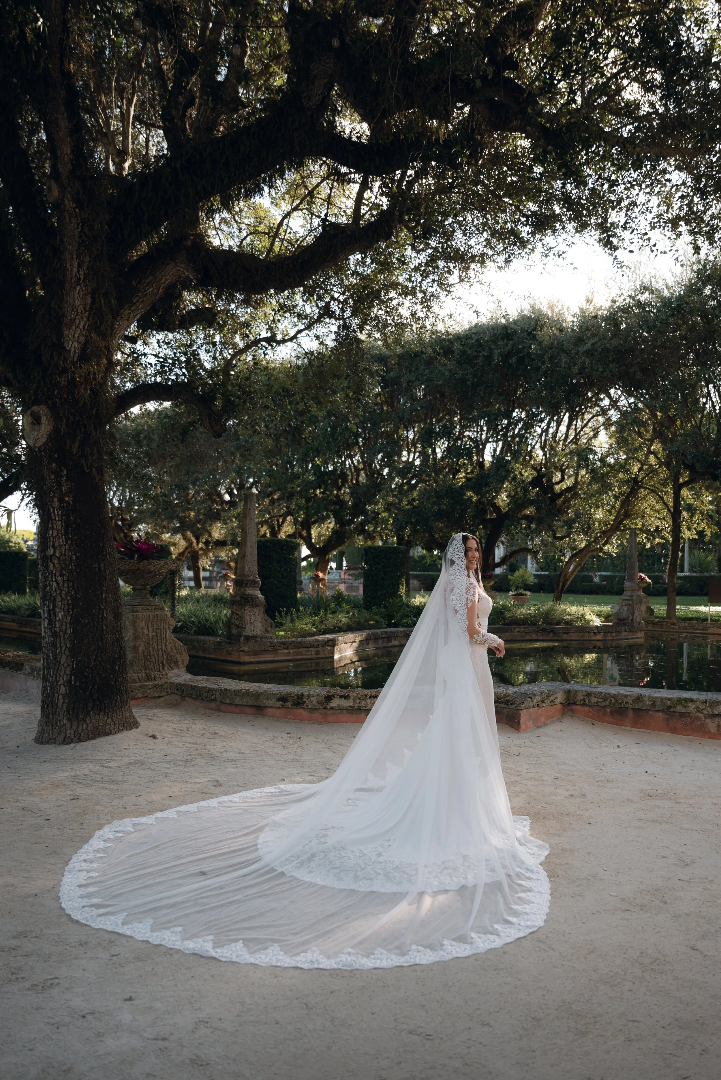 Vizcaya_Bridal_Portrait.jpg