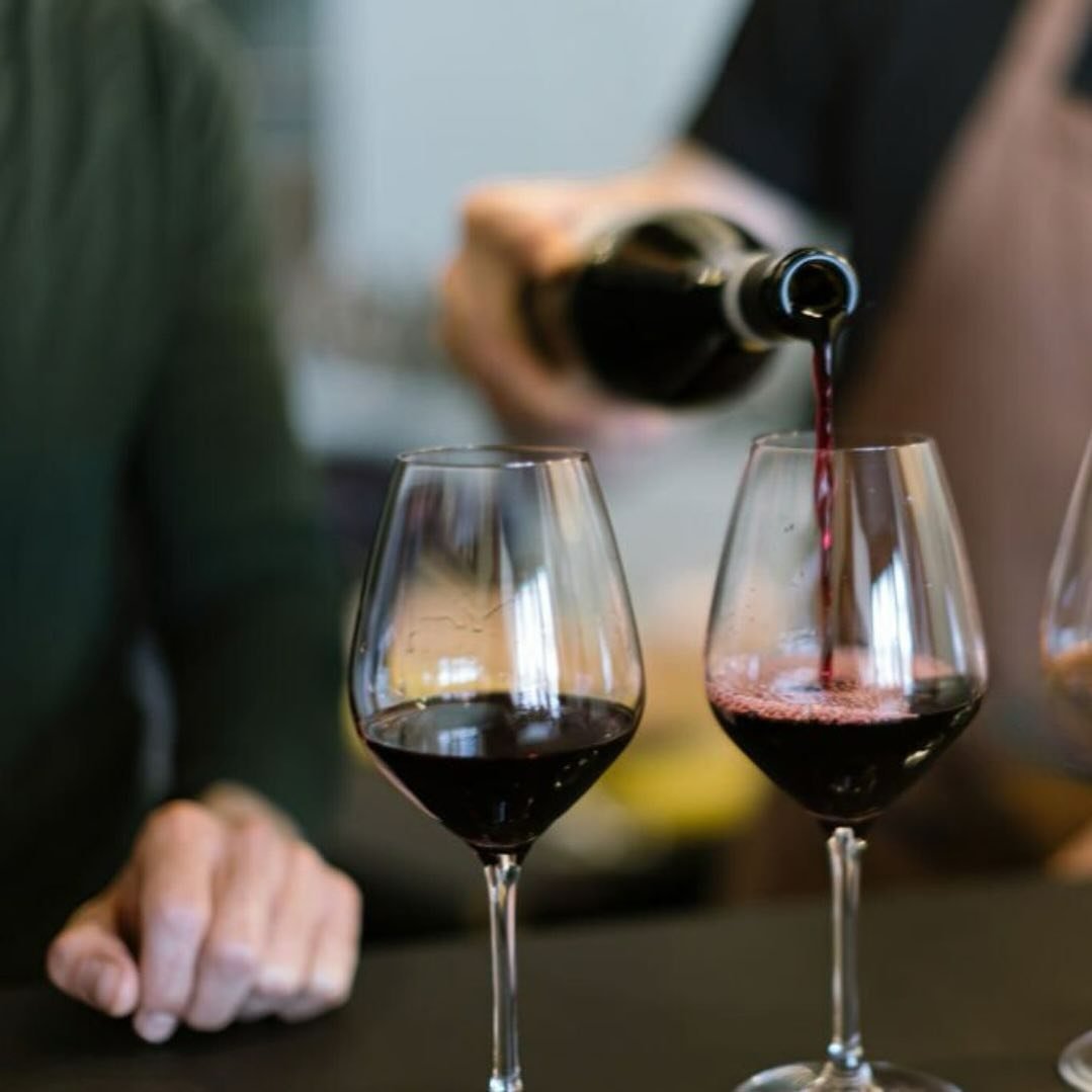 A few spots are left to bring your friend for FREE to our Piemonte Wine Class and Tasting! Reserve your spot through the link in our bio and email hello@tutorecookingschool.com to claim your BOGO deal. 

Menu: 🍷
Arneis
Favorita
Barbera
Nebbiolo
Baro