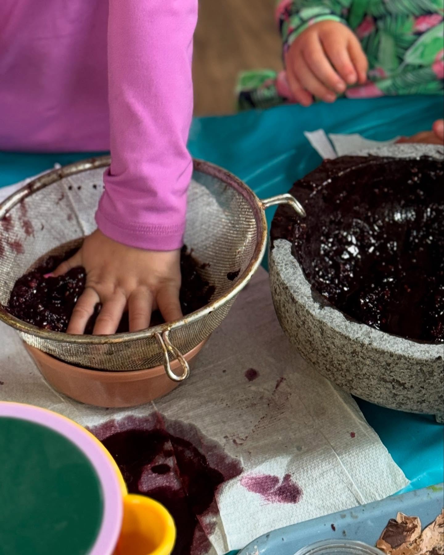 Weekday World of Exploration: Grinding roots, berries, and even cochineal shells&mdash;that&rsquo;s how we made our own watercolors today. Tiny chemists-in-training handled the mortar and pestle, compared textures and scents, and predicted each color