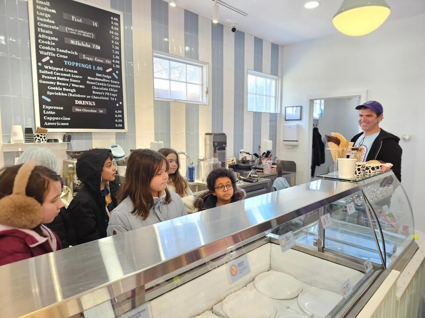 It&rsquo;s delightful, it&rsquo;s delicious, it&rsquo;s delectable!  Grade Four and Five&rsquo;s trip to Soma Sweets covered many tasty topics, including wholesale and retail prices, minimum wage, employees, branding and location.  At the end of the 