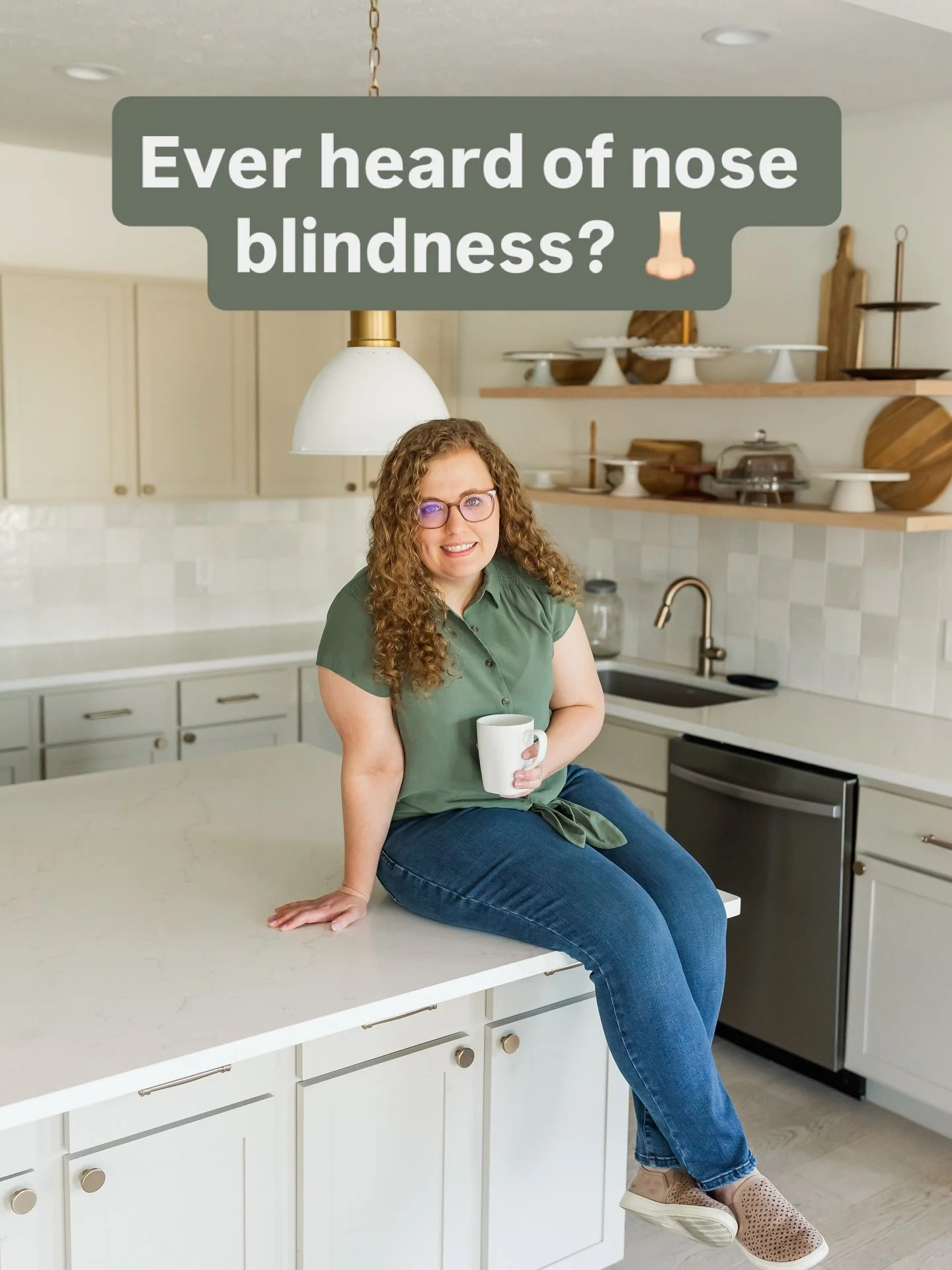 Sensitivity = bad, yet a sensitive nose = good! π€
Did you know nose blindness happens when we’re constantly exposed to heavily scented products? Your brain actually begins shutting down certain olfactory nerves so it can stay alert for new or
