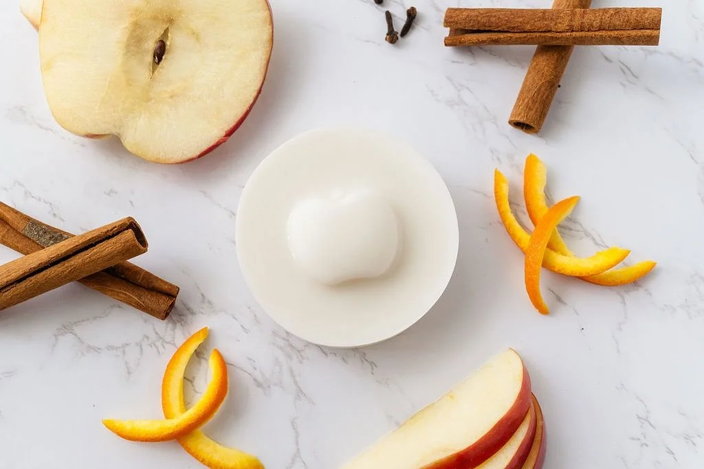 Dreaming of cozy fall days but still hanging onto summer? πβοΈ
Our Apple Cider scent is the perfect bridge between the two seasons—crisp, sweet, and filled with nostalgic notes that gently ease you into the beauty of autumn. πβ¨
Find Apple Cide