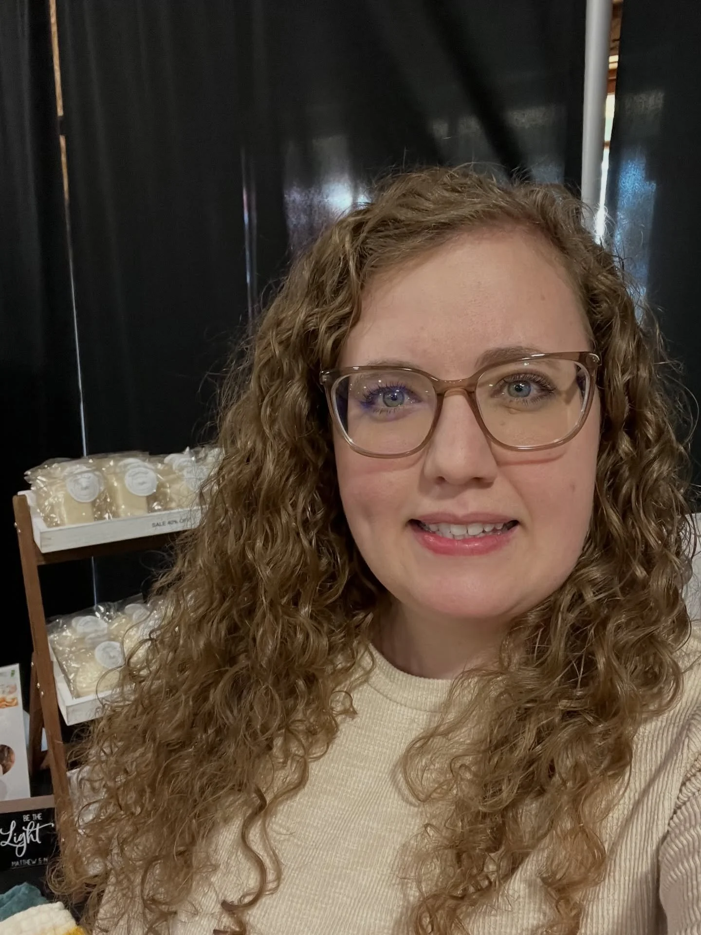 Good morning! ☀️ First day at the boutiques at the barn! 🤍 Shop 20+ vendors @barnfestival 🛍️