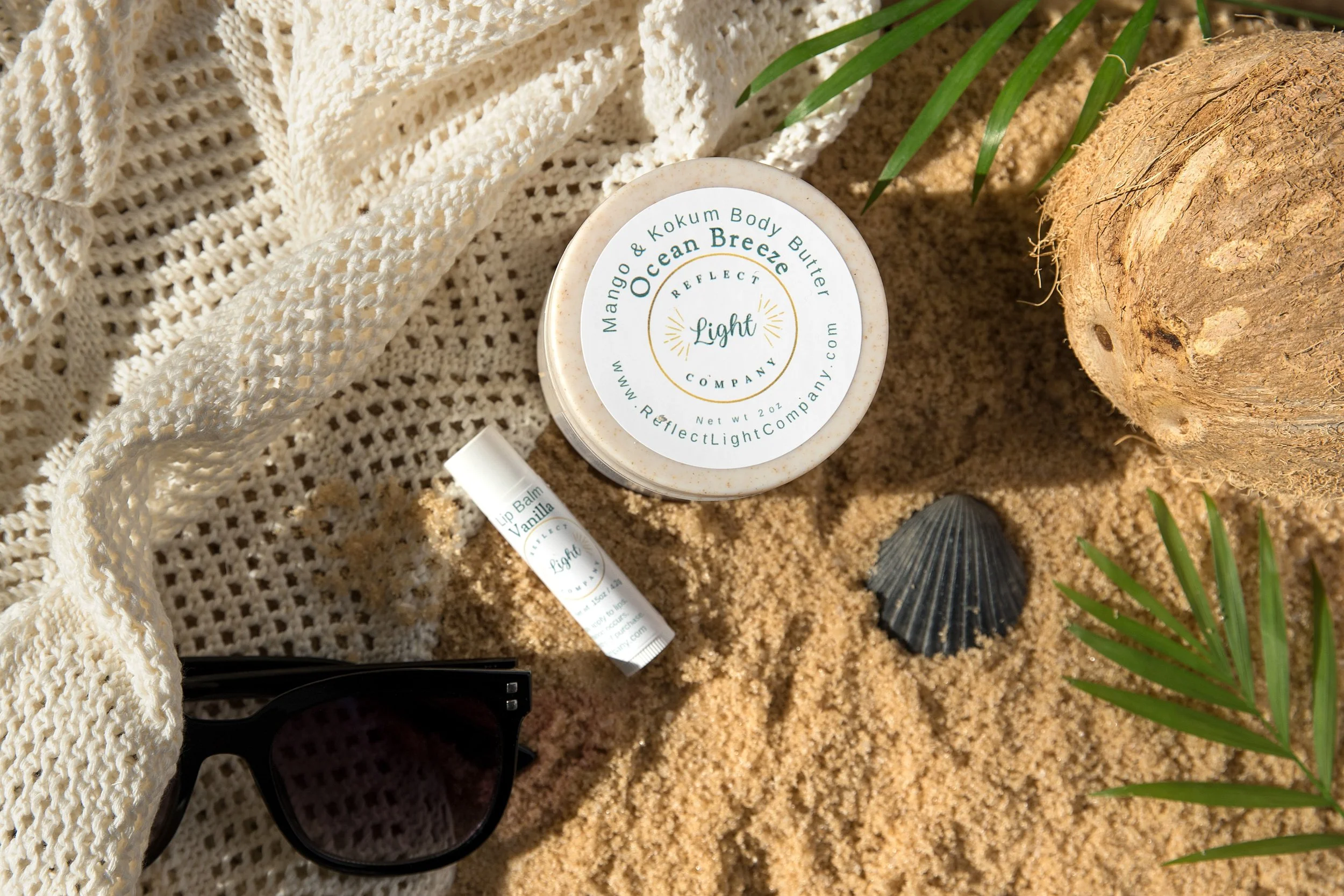 TOMORROW, our Summer Collection goes live!! 🏝️ 

Sneak peak of our Ocean Breeze Scent! 🥥

A fan favorite fresh beachy vibes with a hint of warm sandy shores! 🌴

Set your alarms tomorrow these go live! 🥰

.
.
.
#reflectlightcompany #rlc #naturalsk