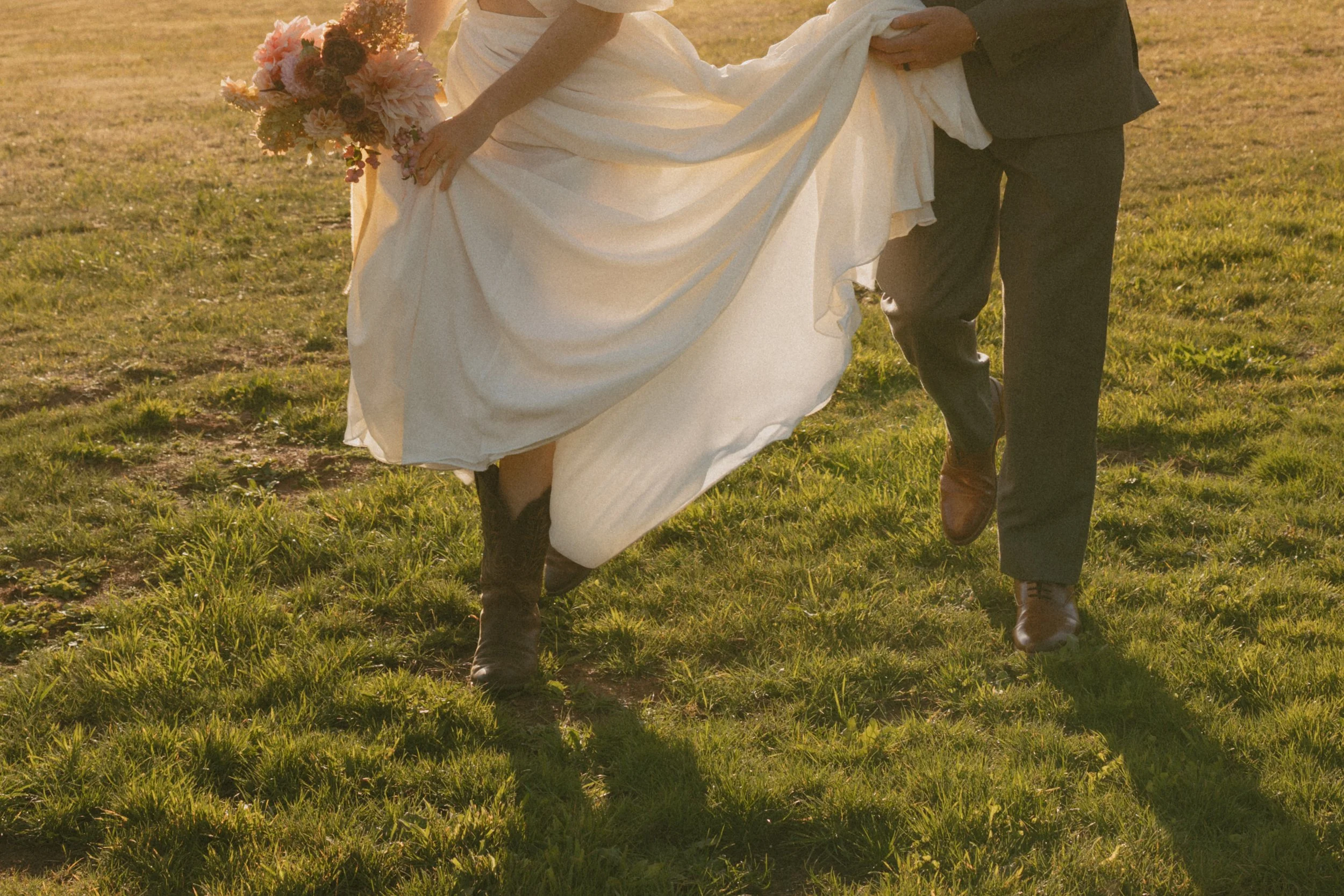 Emily-Noelle-Photo-Wedding-Photos-Wind-Mountain-Ranch-Oregon-00607.jpg