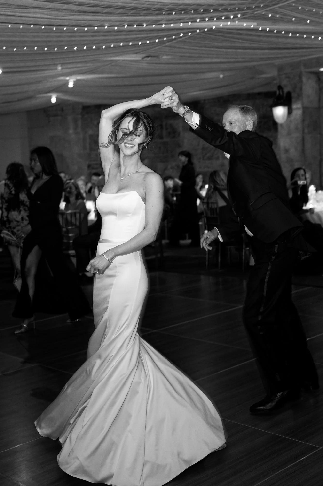 Timeless-NY-Mansion-Wedding--49.jpg